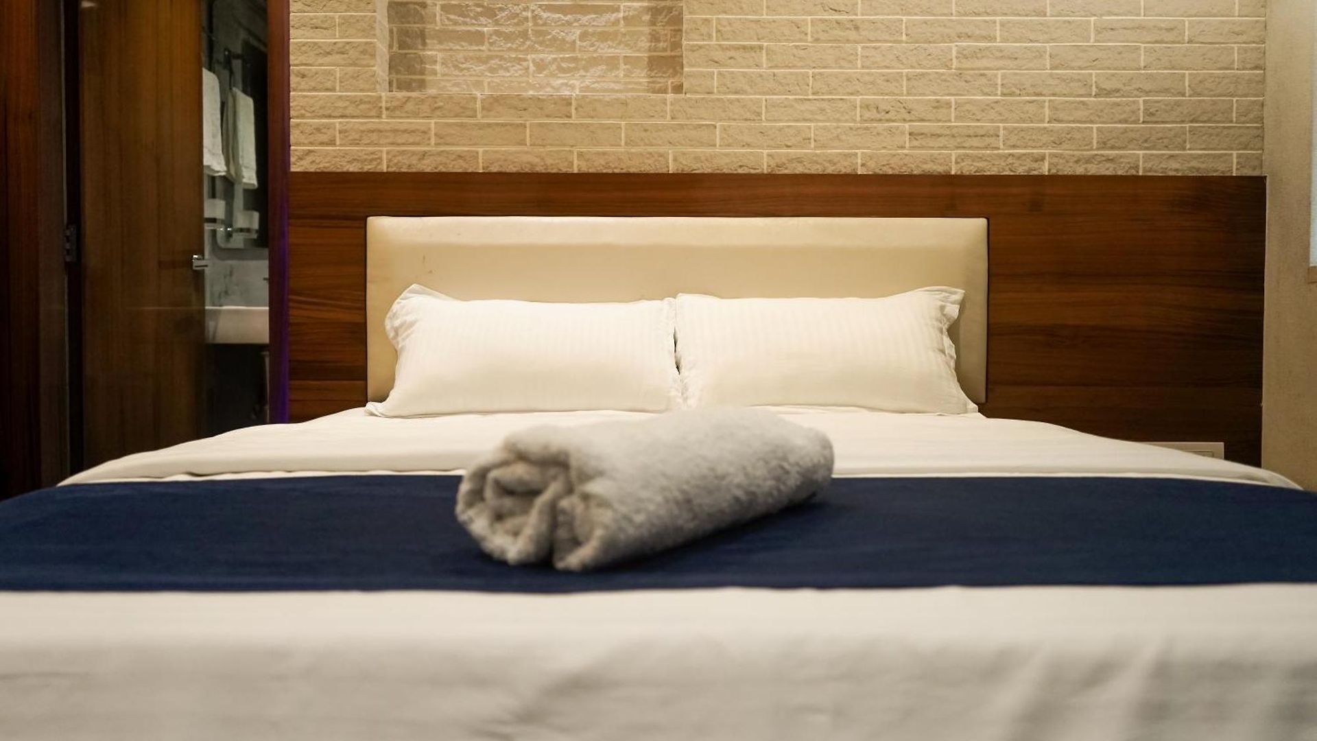 Urbannest Service Powai Guest house