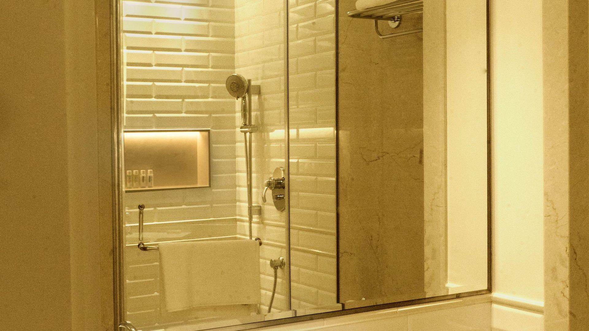 Hotel Harbour View Colaba 3*