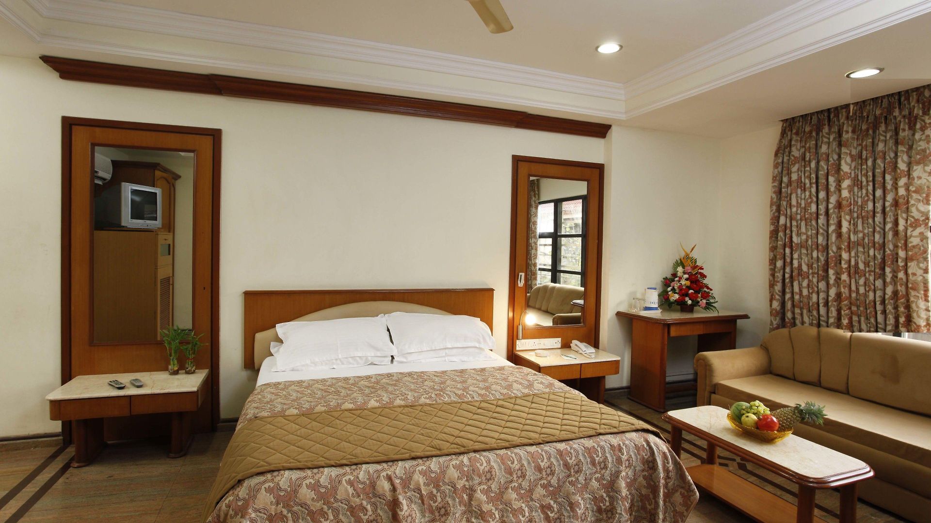 Garden Hotel