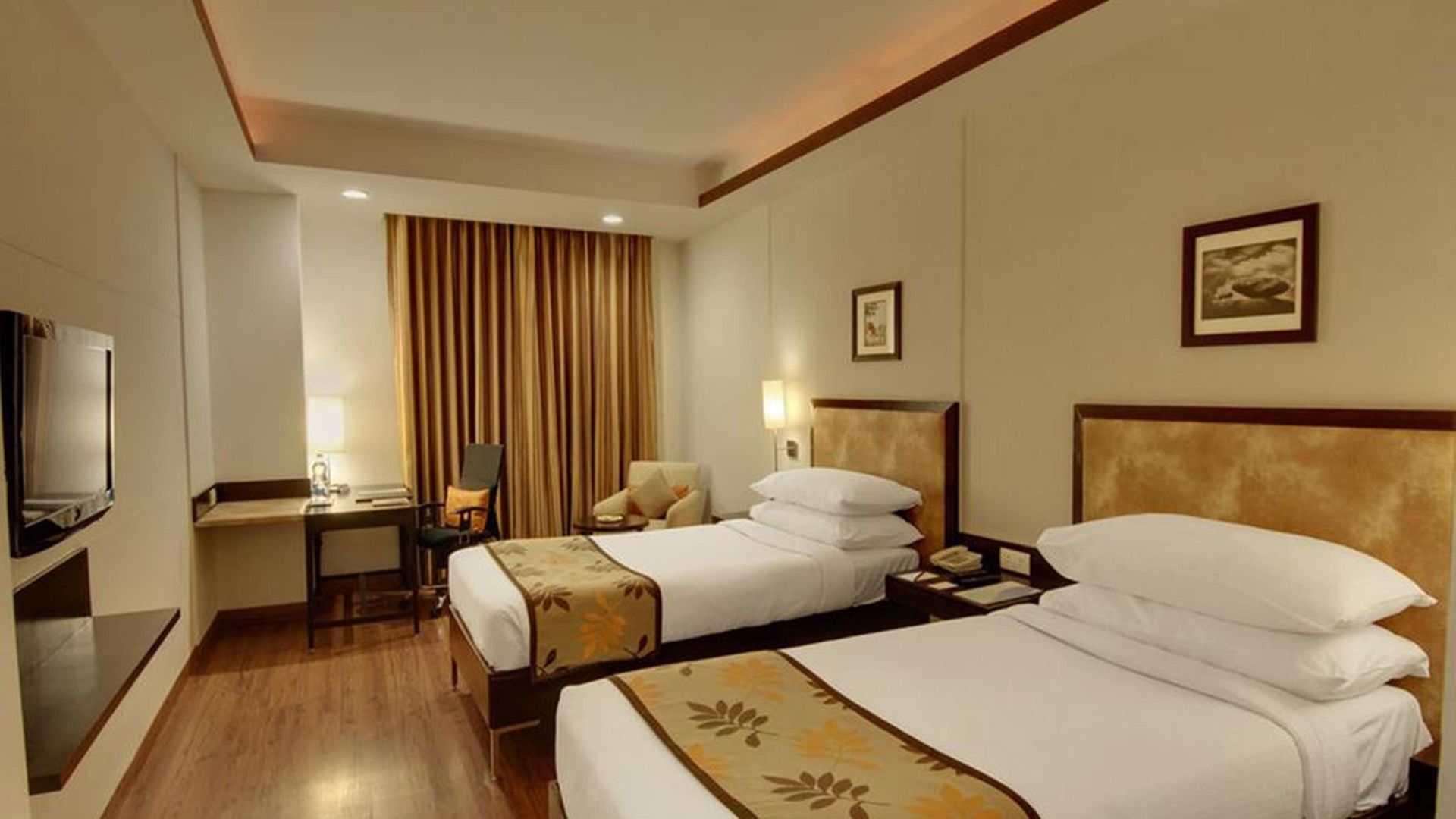 Fabhotel Admiral Hotel 3*