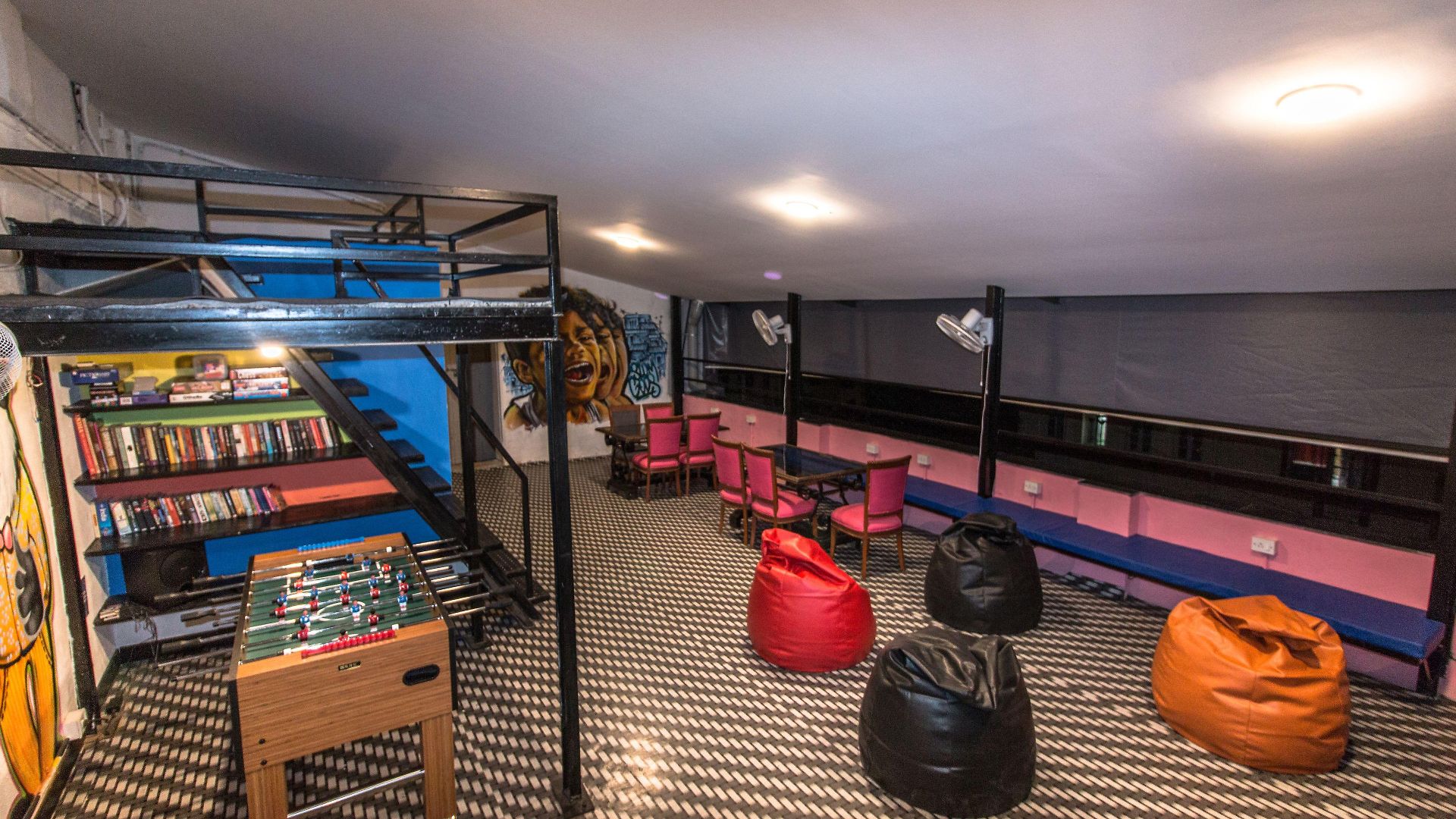 Backpacker Cowies Hostel Mumbai