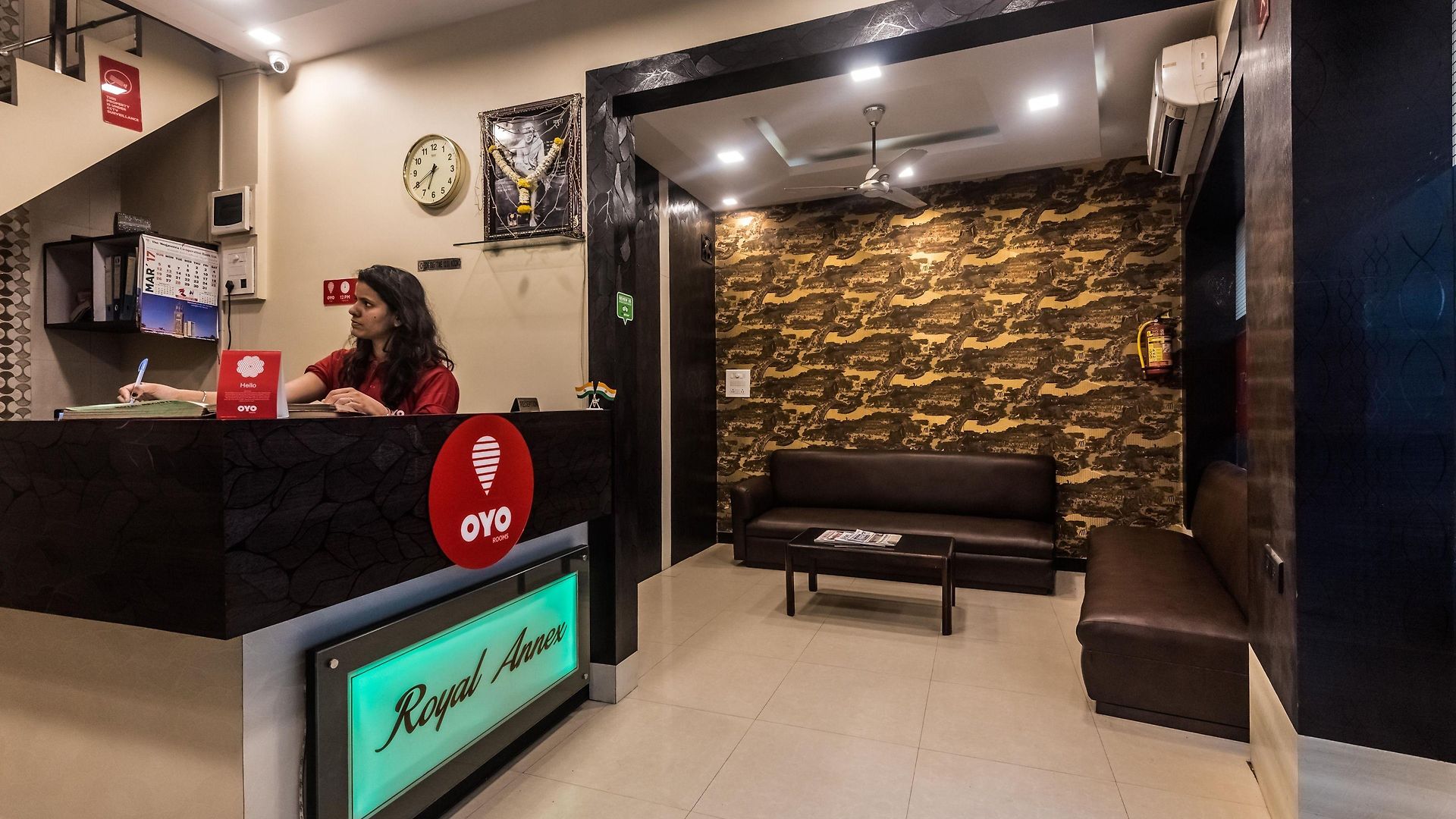 Hotel O Royal Grand Near Chhatrapati Shivaji International Airport 3*