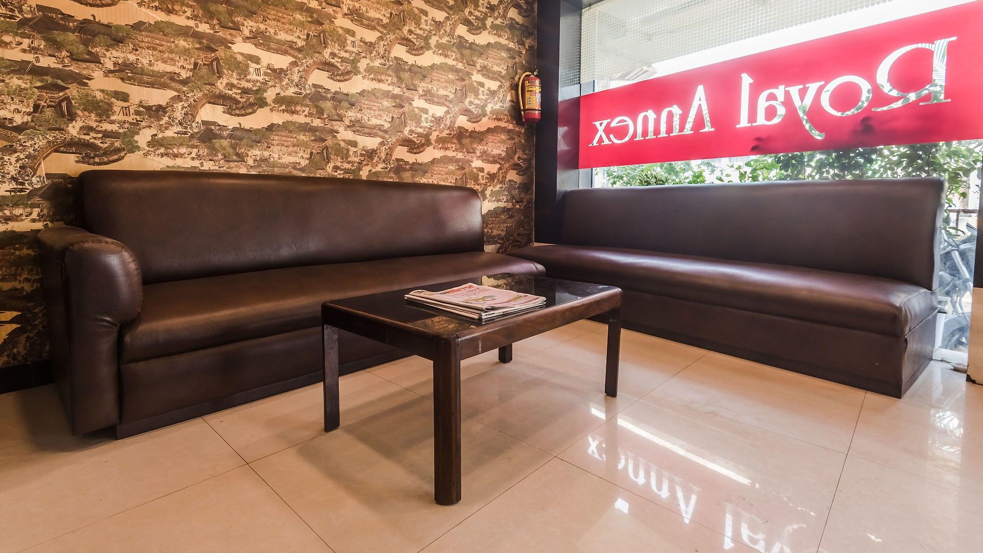 Hotel O Royal Grand Near Chhatrapati Shivaji International Airport