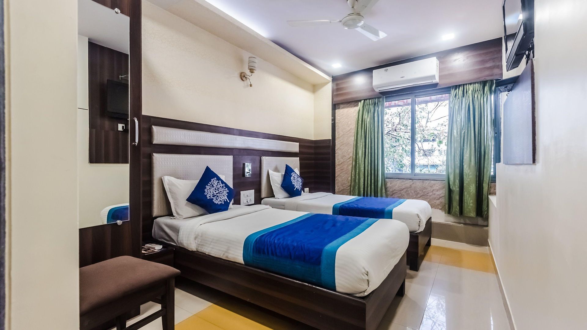 O Royal Grand Near Chhatrapati Shivaji International Airport Mumbai
