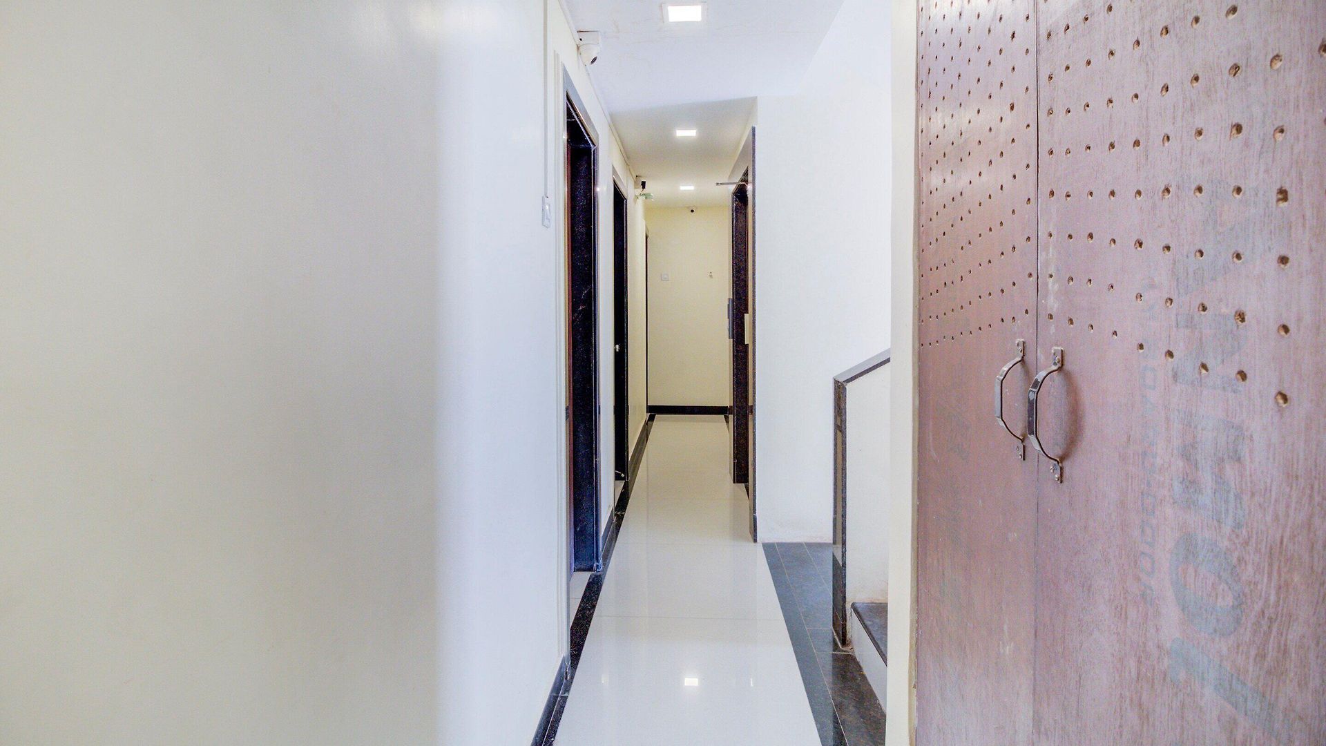 Oyo 9748 Girgaon Palace Hotel 3*