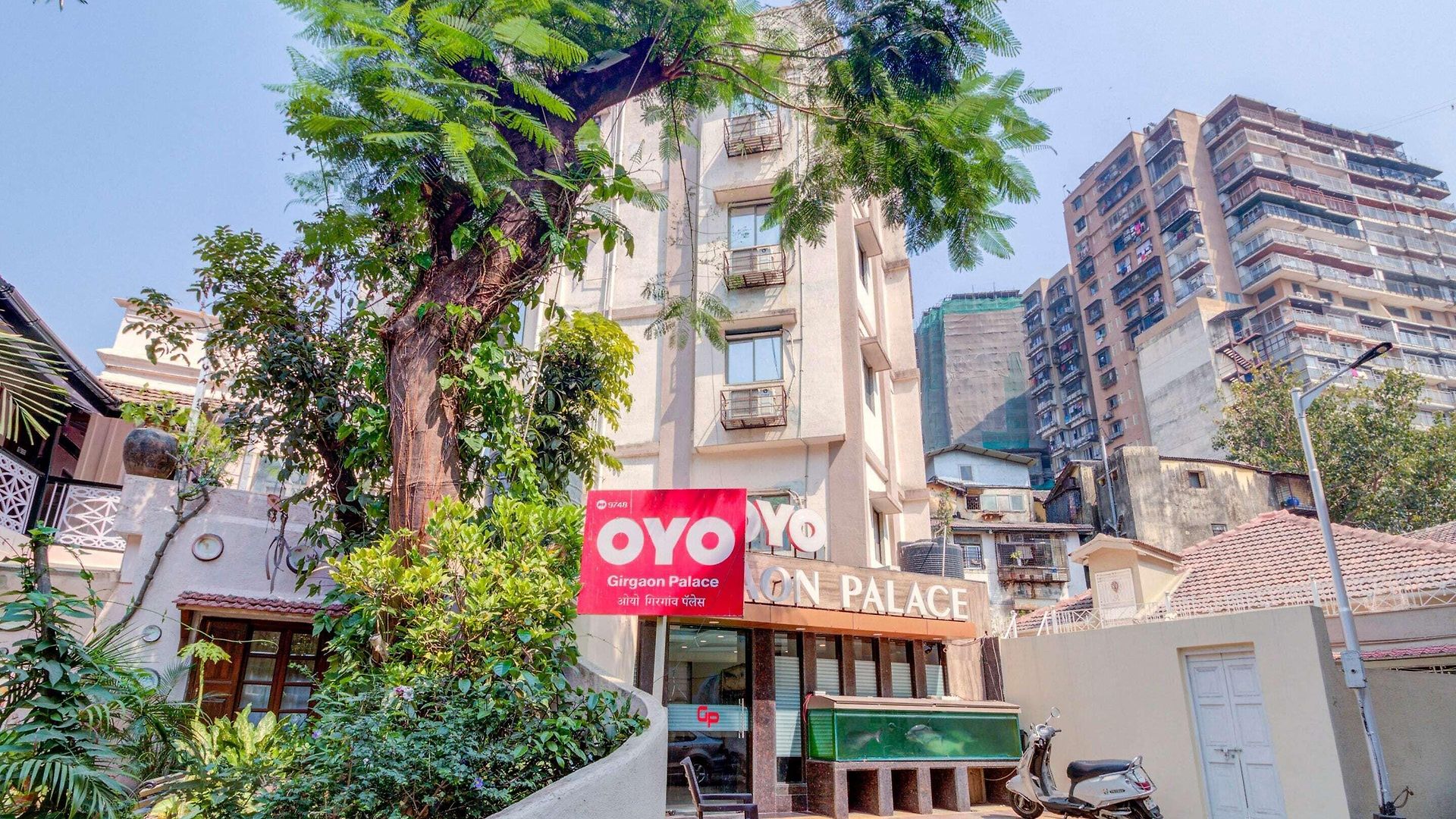 Oyo 9748 Girgaon Palace 3* Mumbai