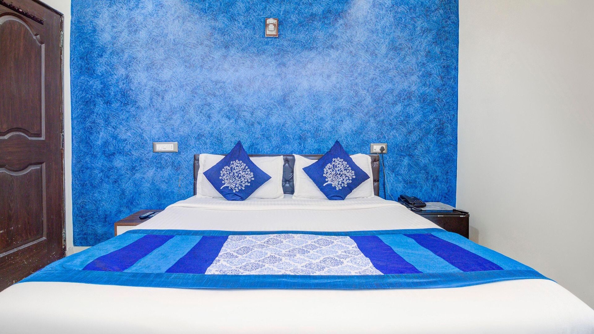 Oyo 9748 Girgaon Palace Hotel 3*