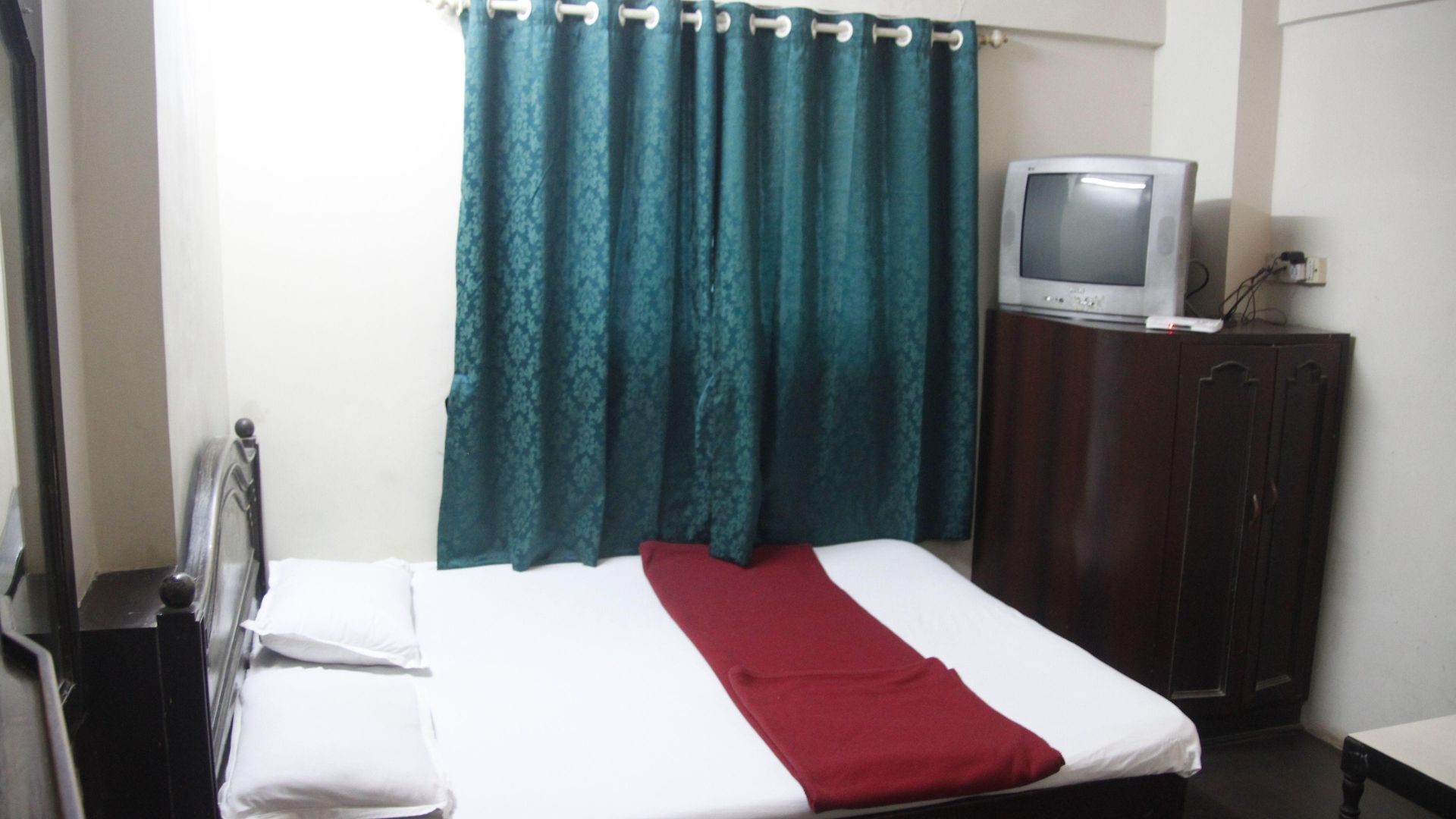 Al Saudia 2* Mumbai