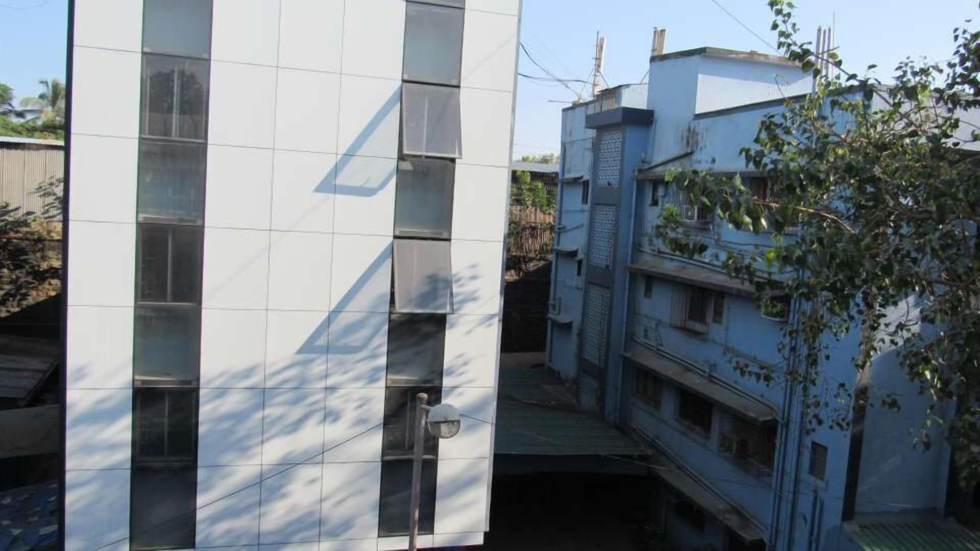 Hotel Super O Rajdoot Near Phoenix Palladium 3*