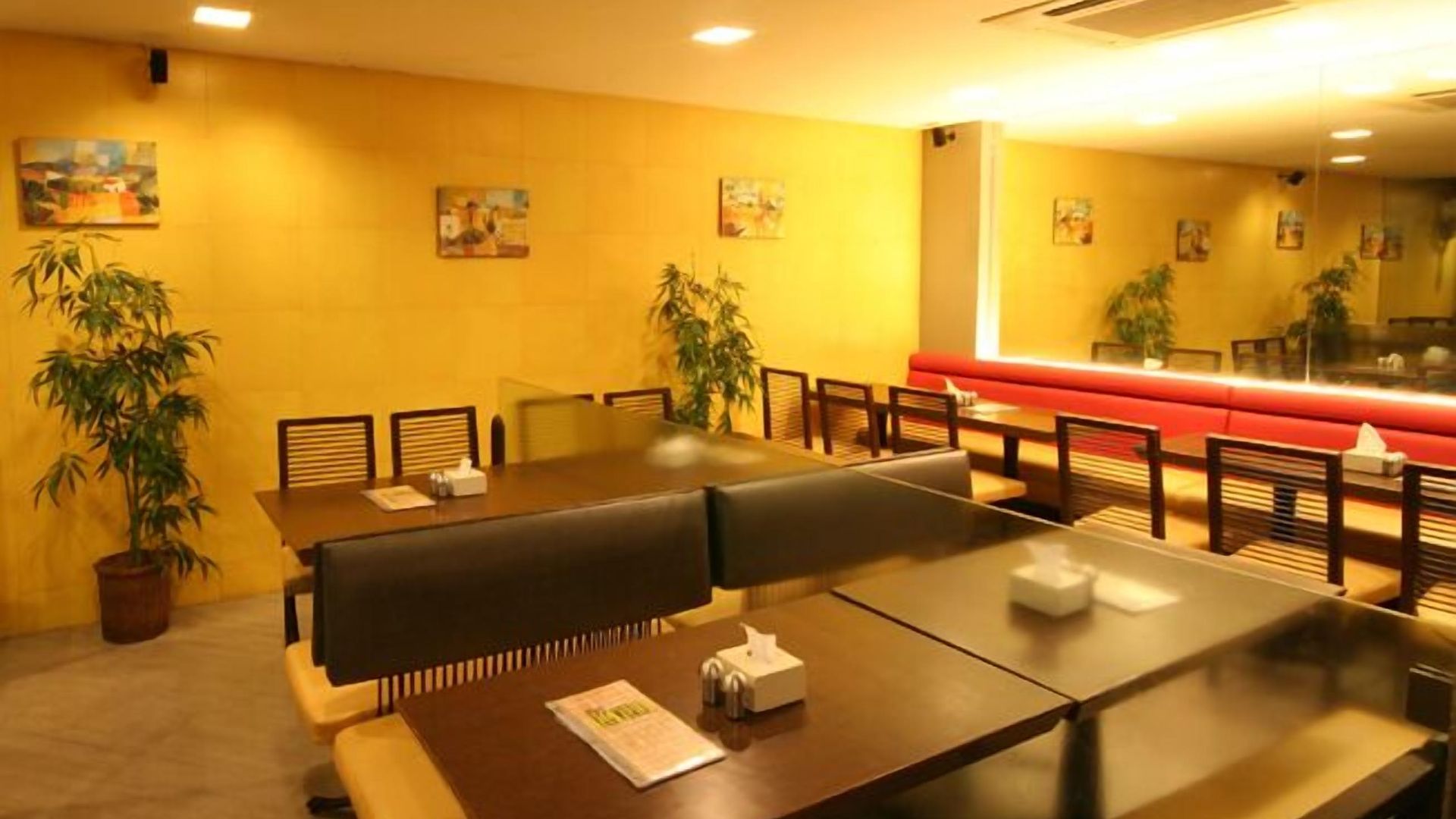 Hotel Jayaleela 3*