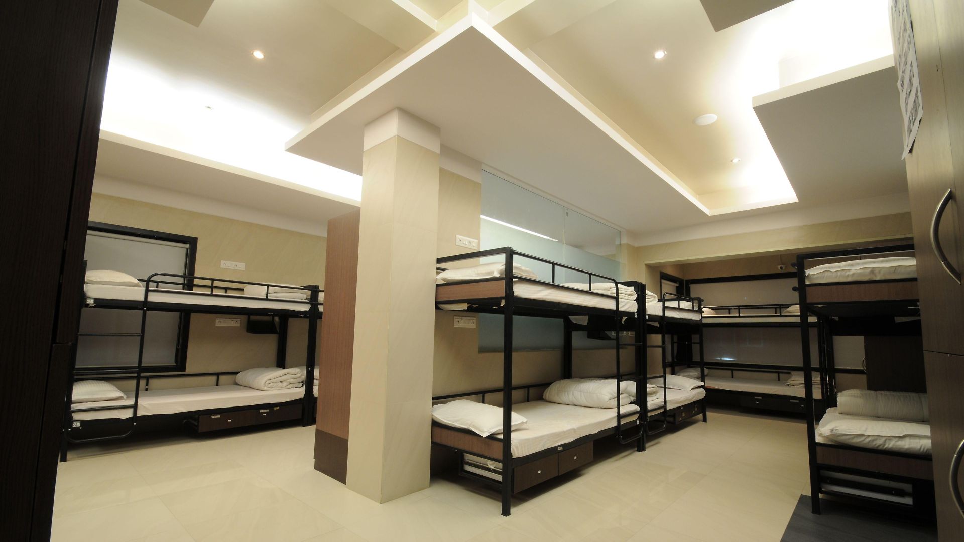 Hotel Jayaleela