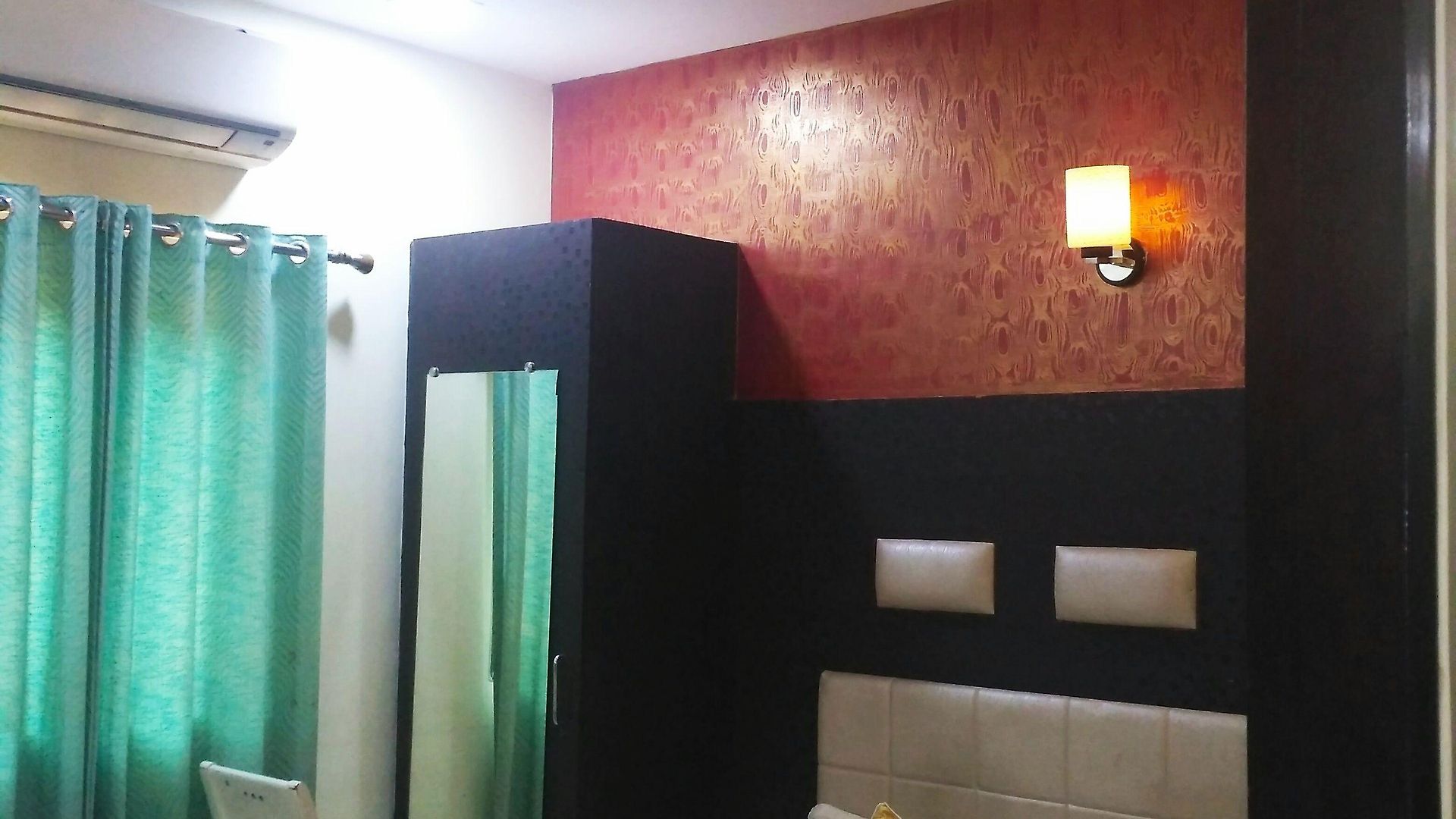 Avenue Hotel 2*