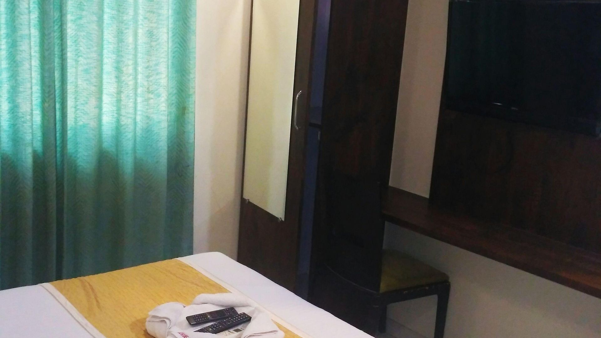 Hotel Avenue 2*