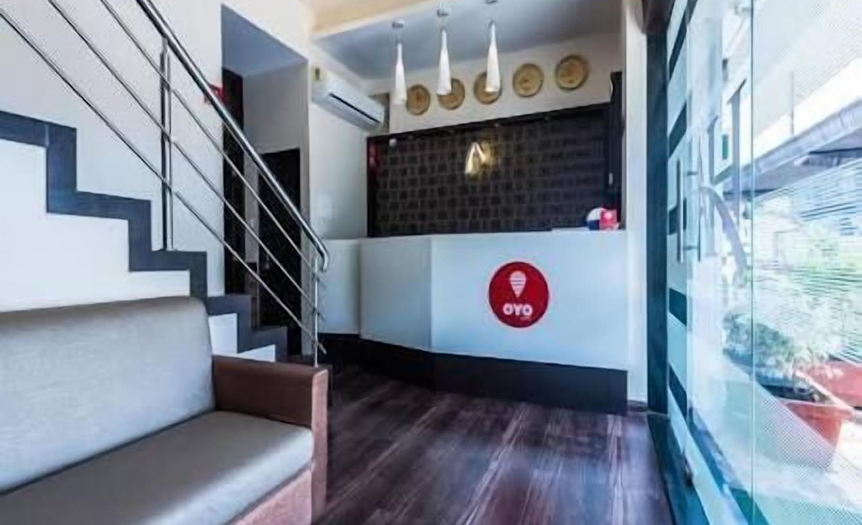 Avenue Hotel 2*