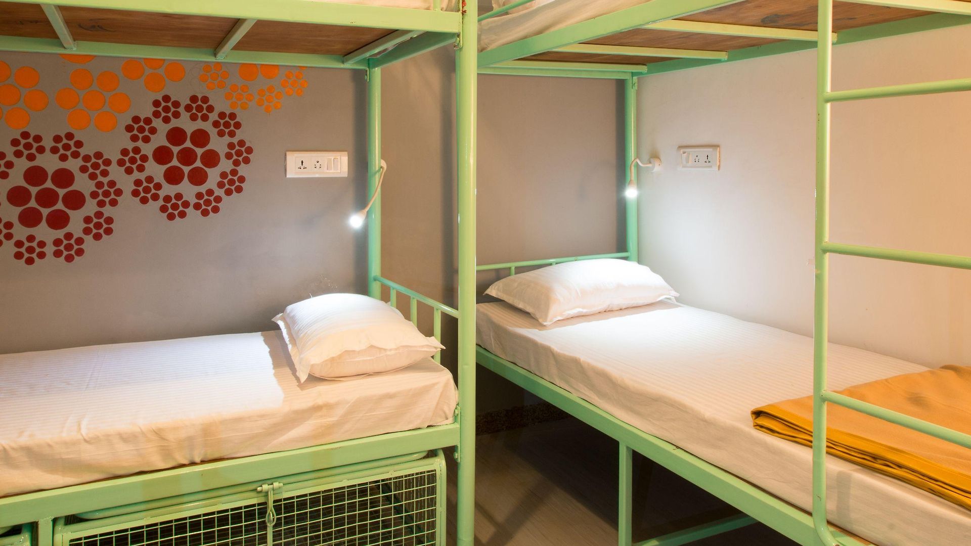 Mantra Hostel