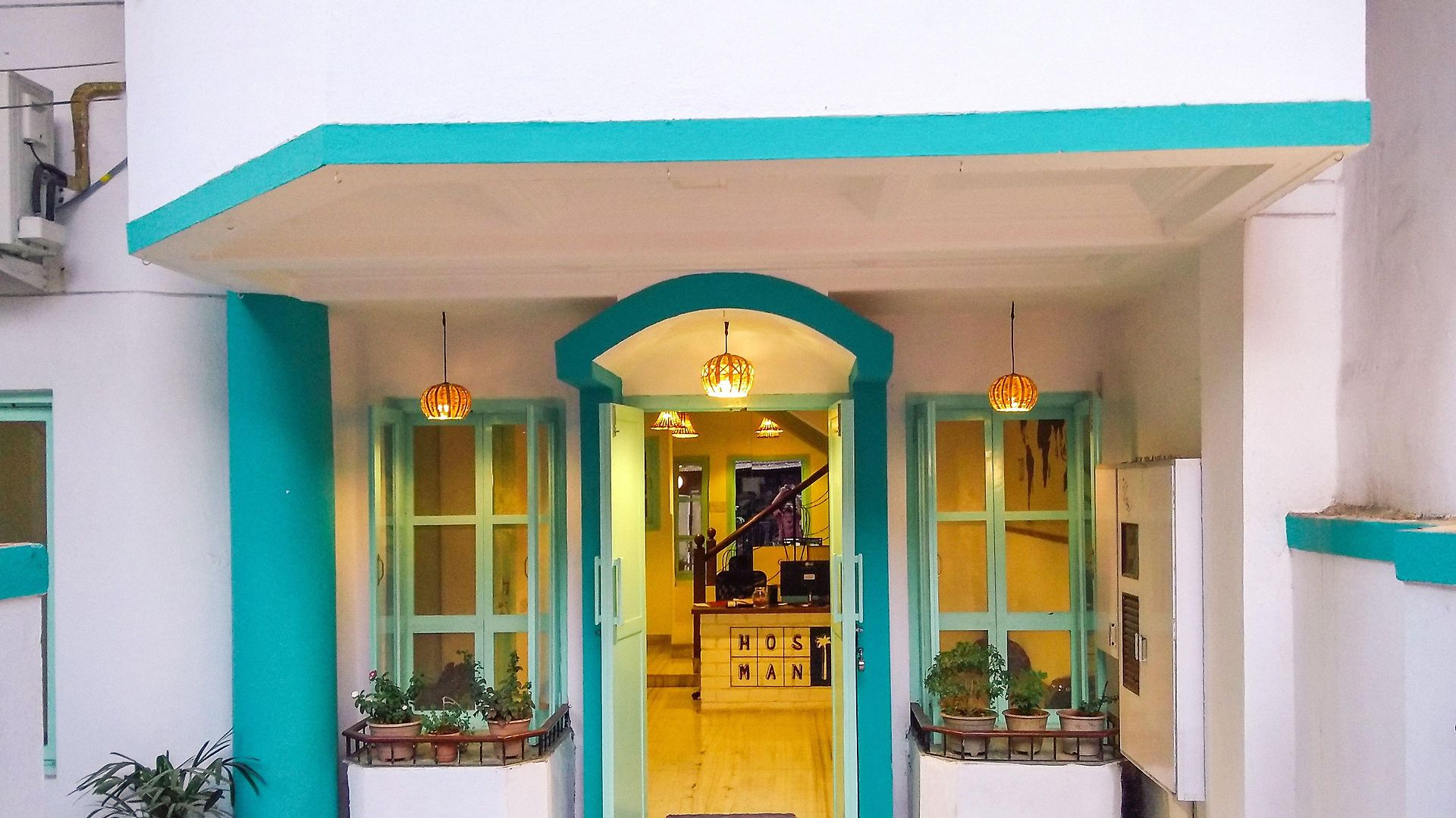Hostel Mantra *