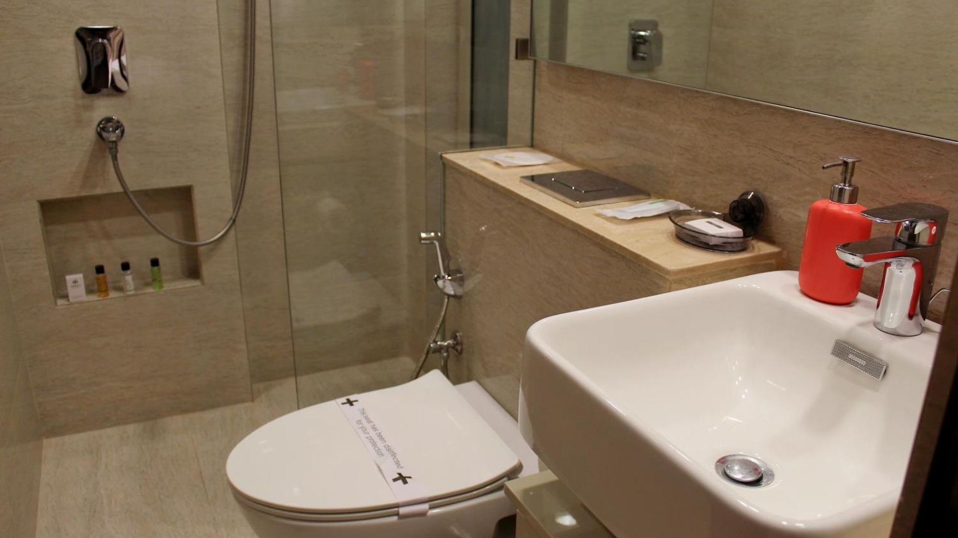Maxxvalue Hiranandani Powai - Rh5 Apartment *