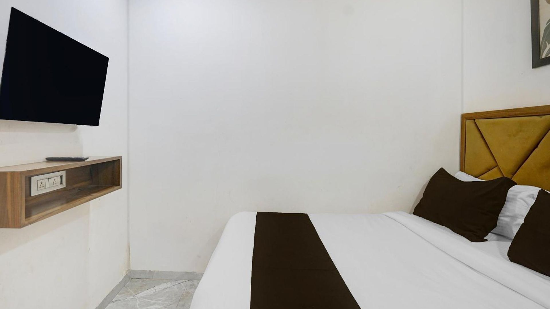 Hotel O Beverly Plaza Kurla