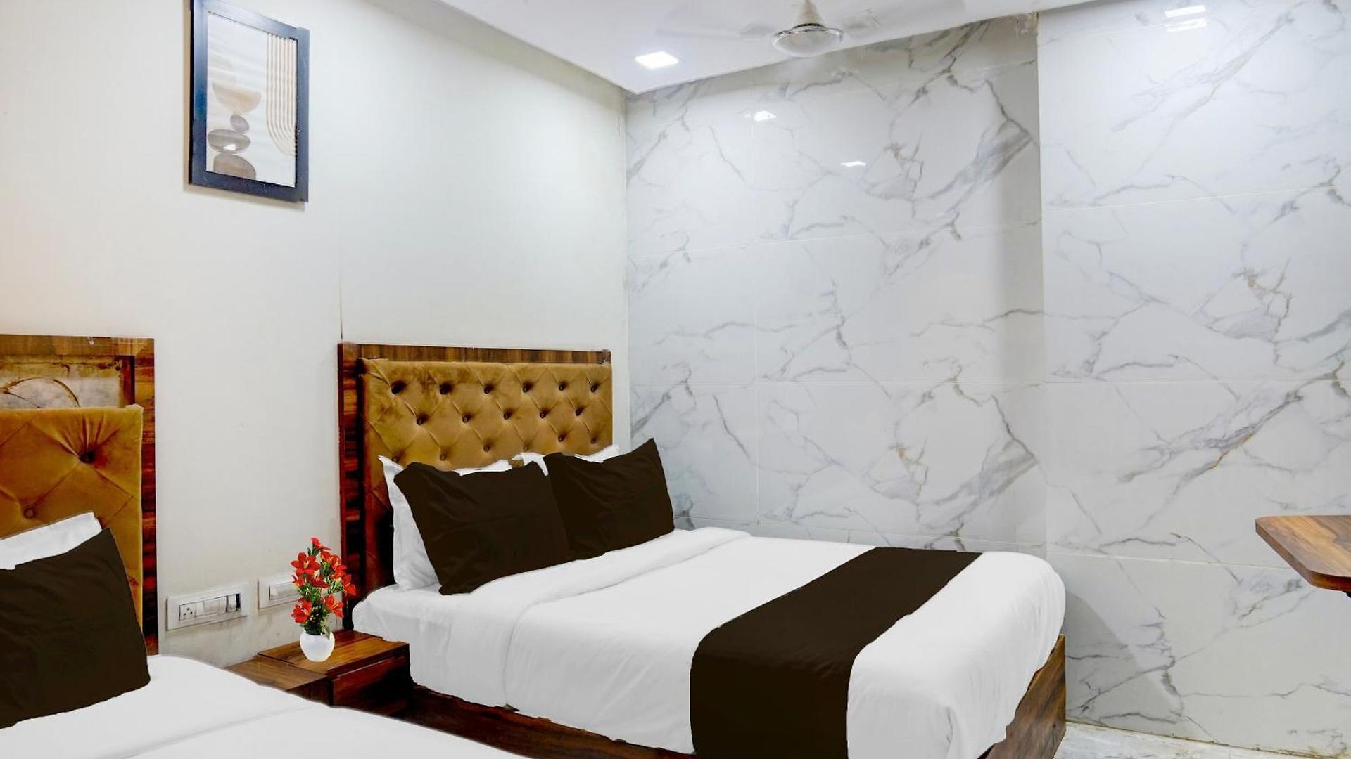 O Beverly Plaza Kurla