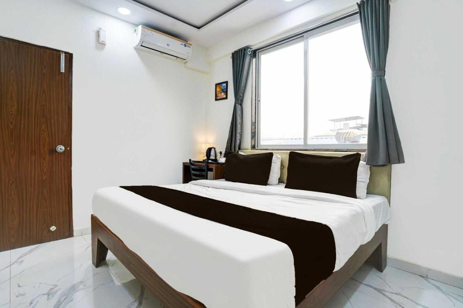 Hotel Townhouse Oak Dombiwali Midc Formerly 2*