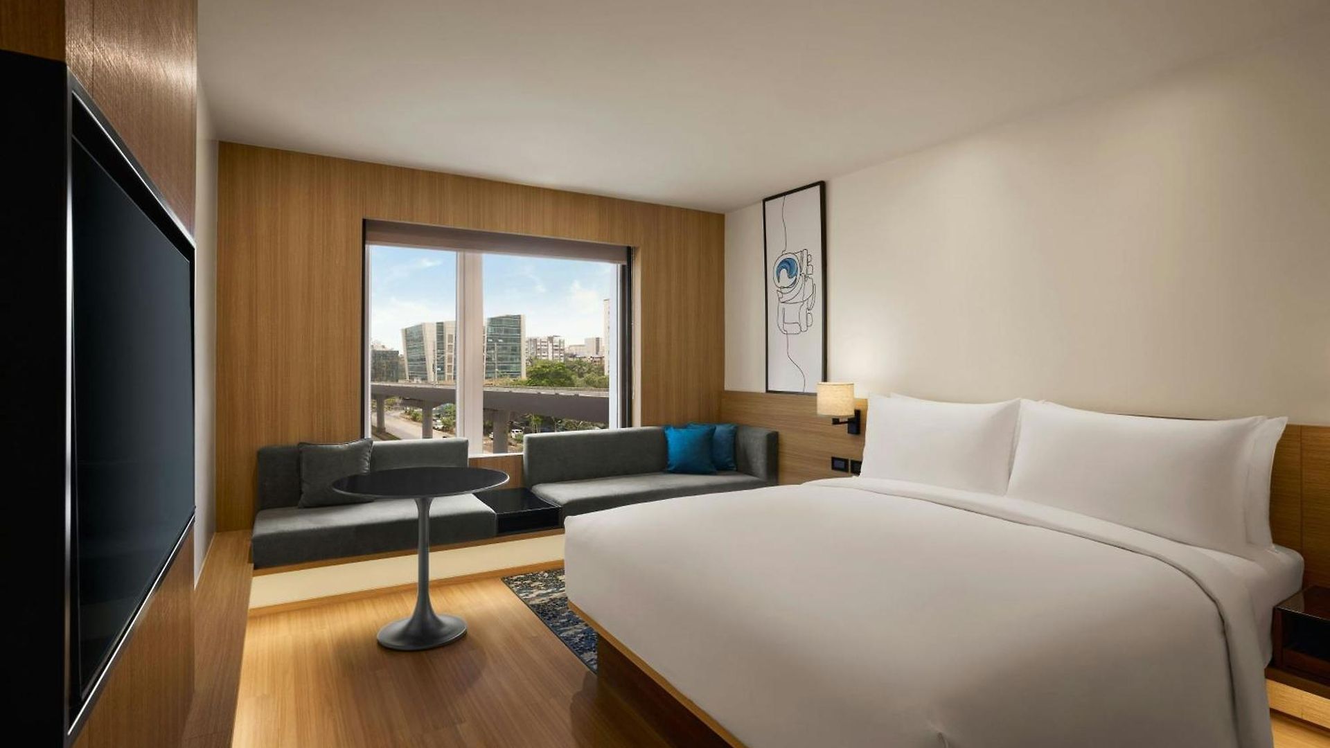 Hotel Fairfield By Marriott Andheri West 4*