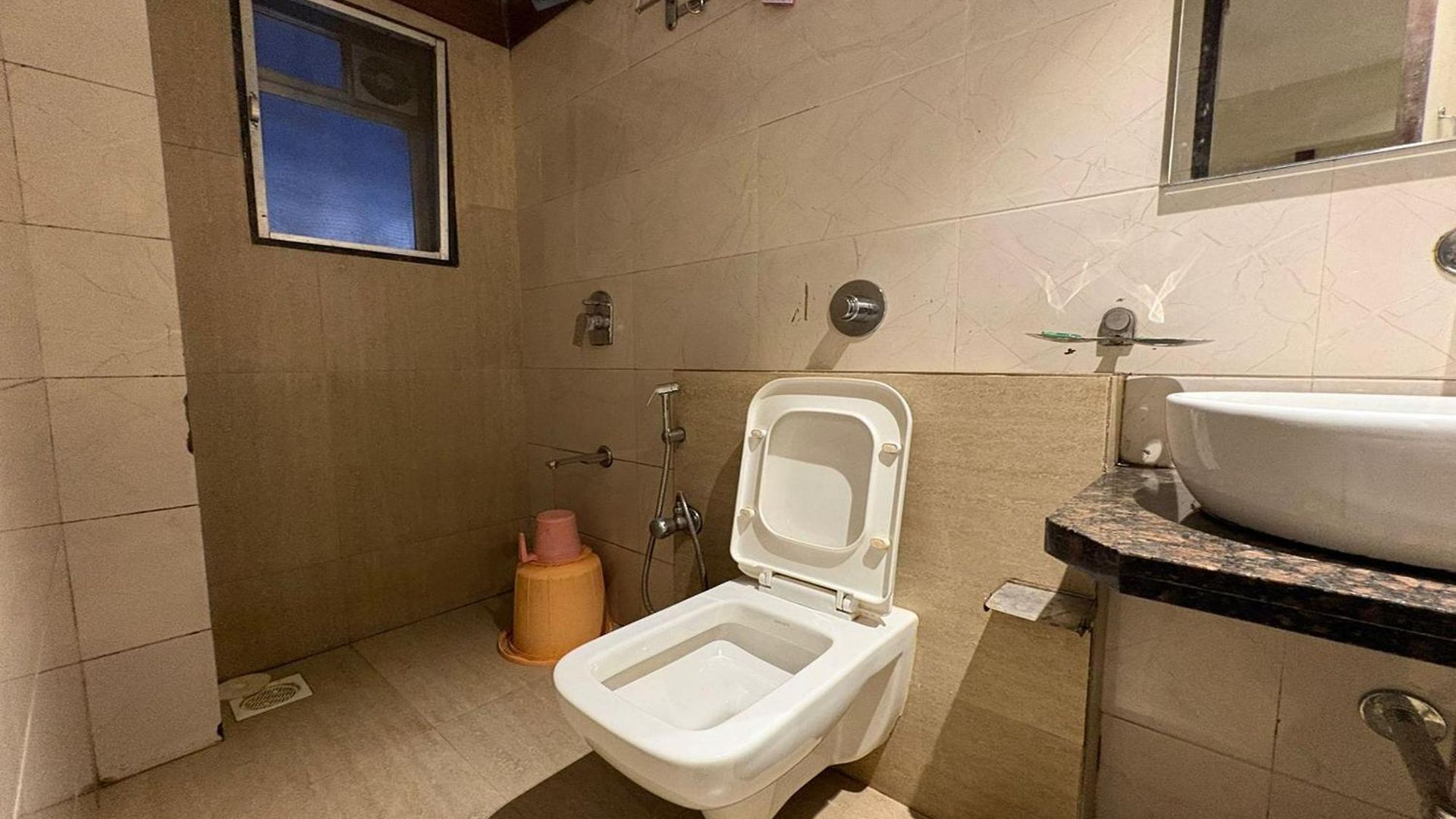 Pravasi Residency Hotel