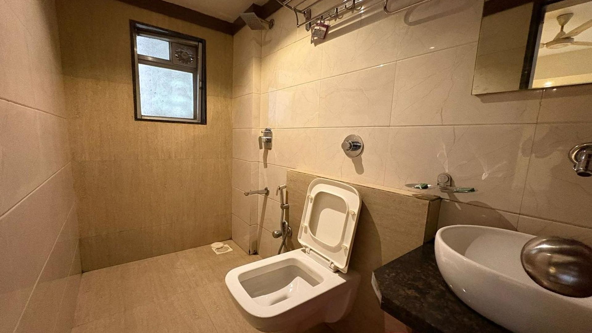 Pravasi Residency 2*