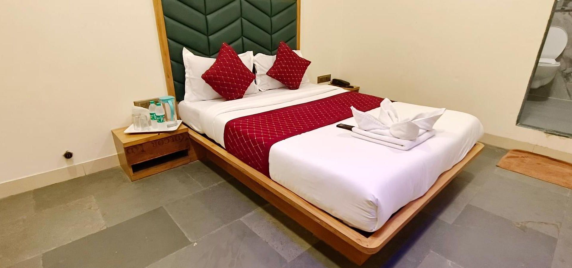 Hotel Smooth Checkin By Edition Blue - Mumbai
