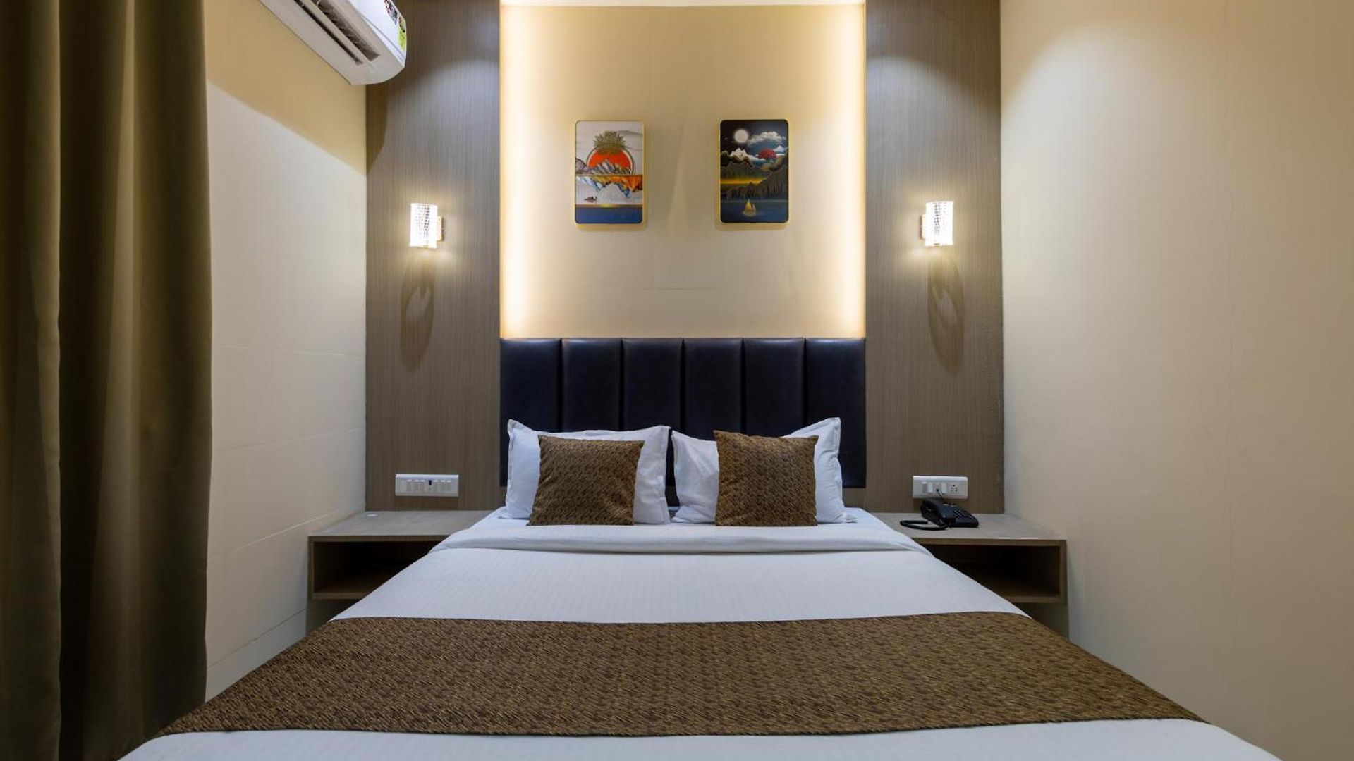 Metroplex Near Bkc Hotel Mumbai