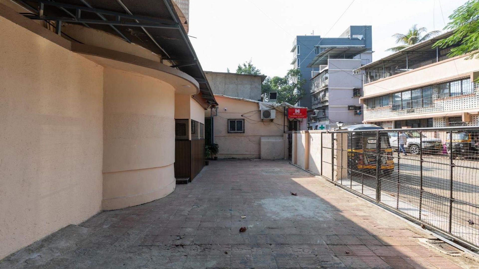 Metroplex Near Bkc Hotel Mumbai