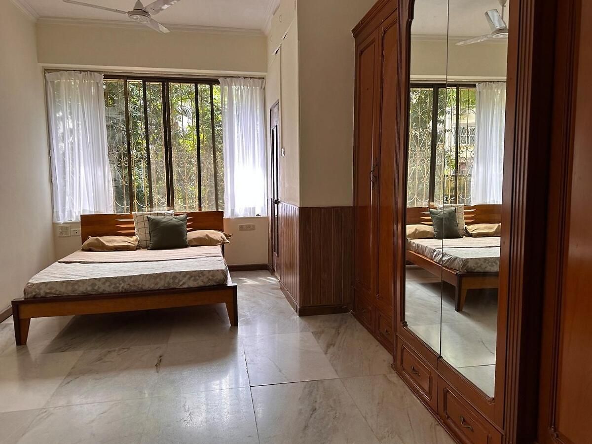 Apartment House Of Bandra *