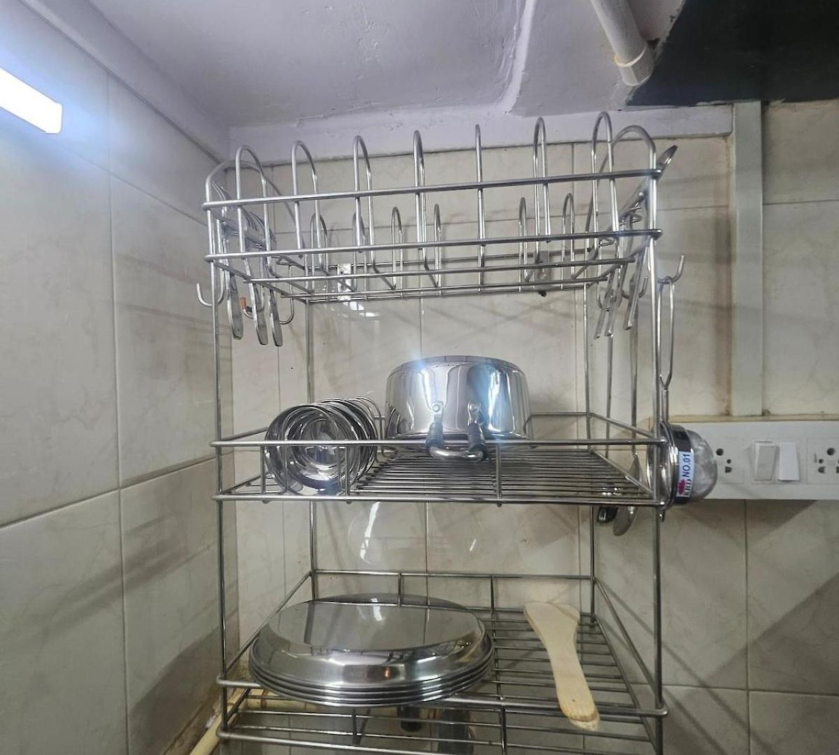 Retro Bandra - Cozy Comfort In A Heritage Village Apartment Mumbai