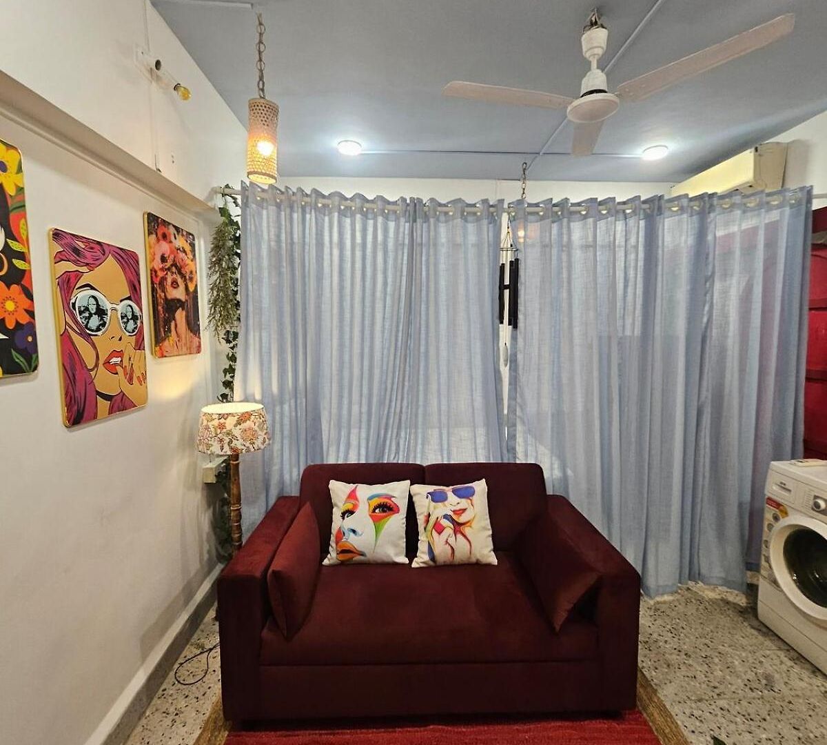Retro Bandra - Cozy Comfort In A Heritage Village Apartment
