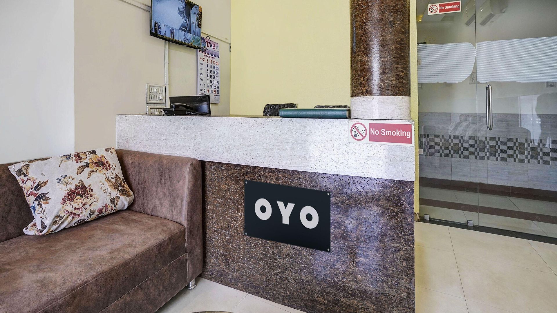Oyo 845 Kailash Park Hotel Mumbai