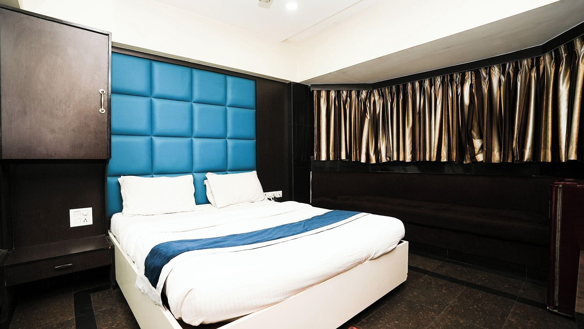 Hotel Kings Palace