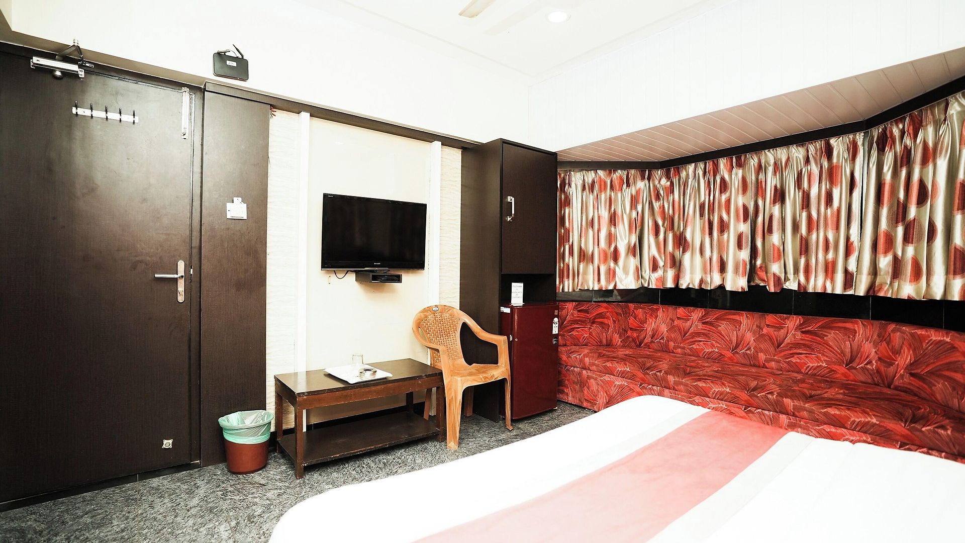 Kings Palace Hotel
