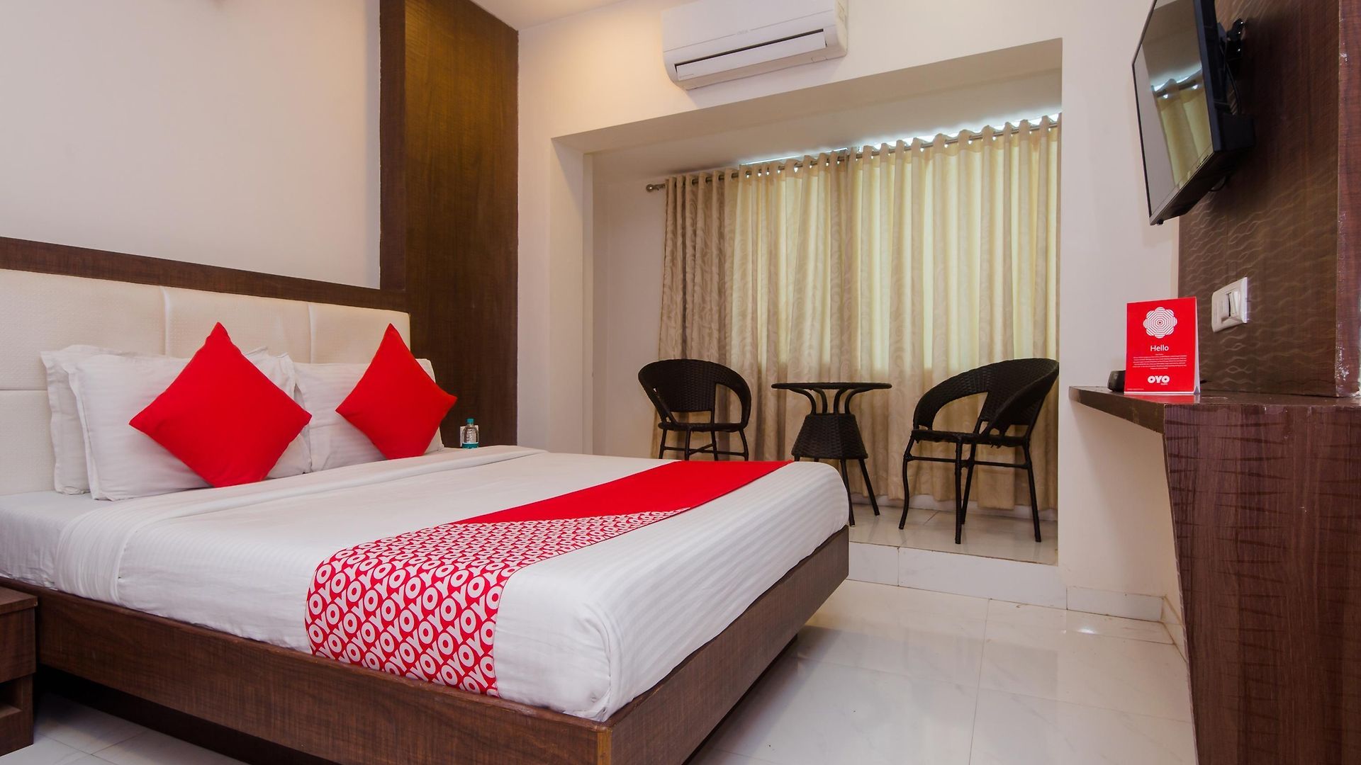 O Alfa Grand Near Chhatrapati Shivaji International Airport Hotel