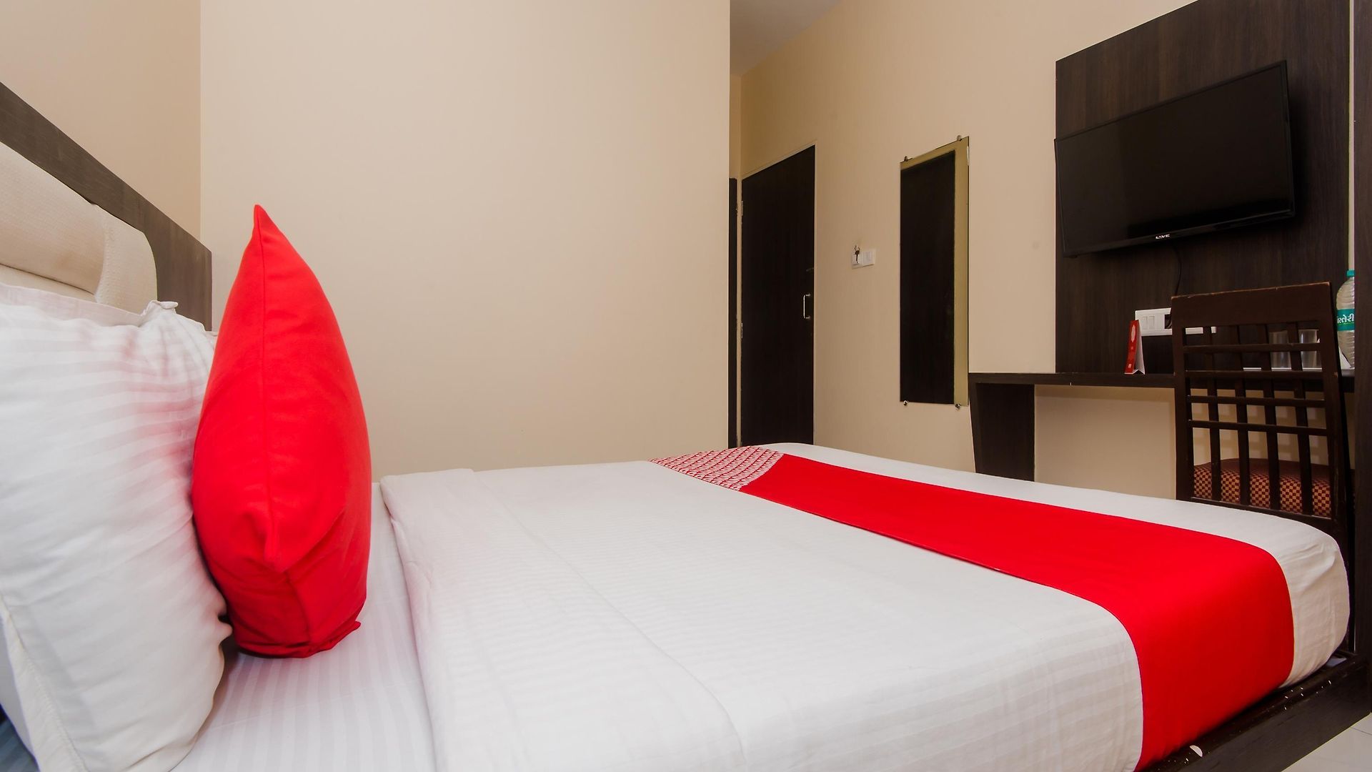 O Alfa Grand Near Chhatrapati Shivaji International Airport Mumbai