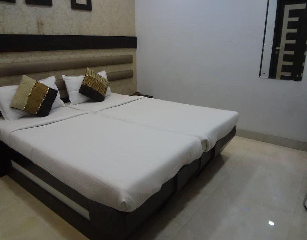 Bed & Breakfast Maangta 136 @ Cst Mumbai