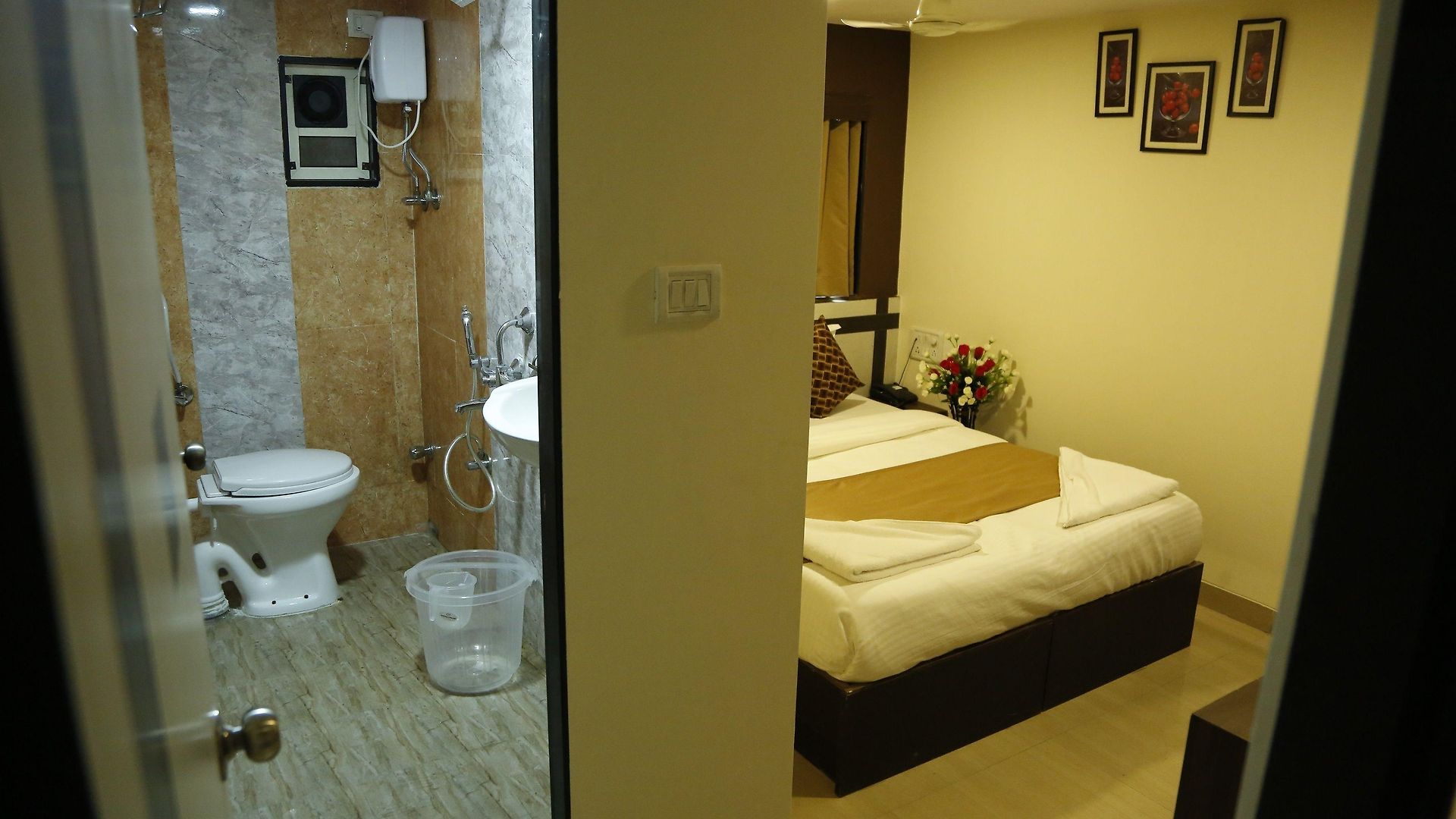 Royal Onix 2* Mumbai