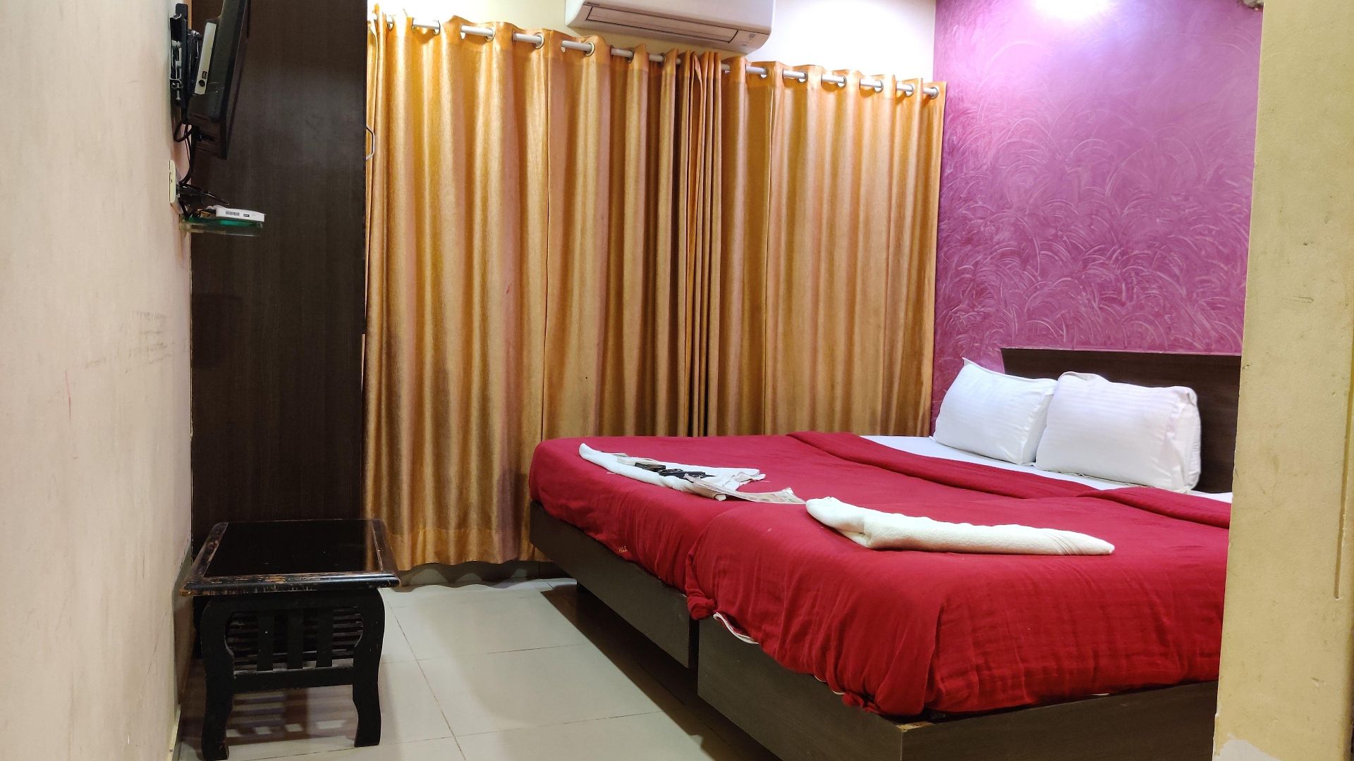 Hotel Golden Sagar - Kurla Hotel