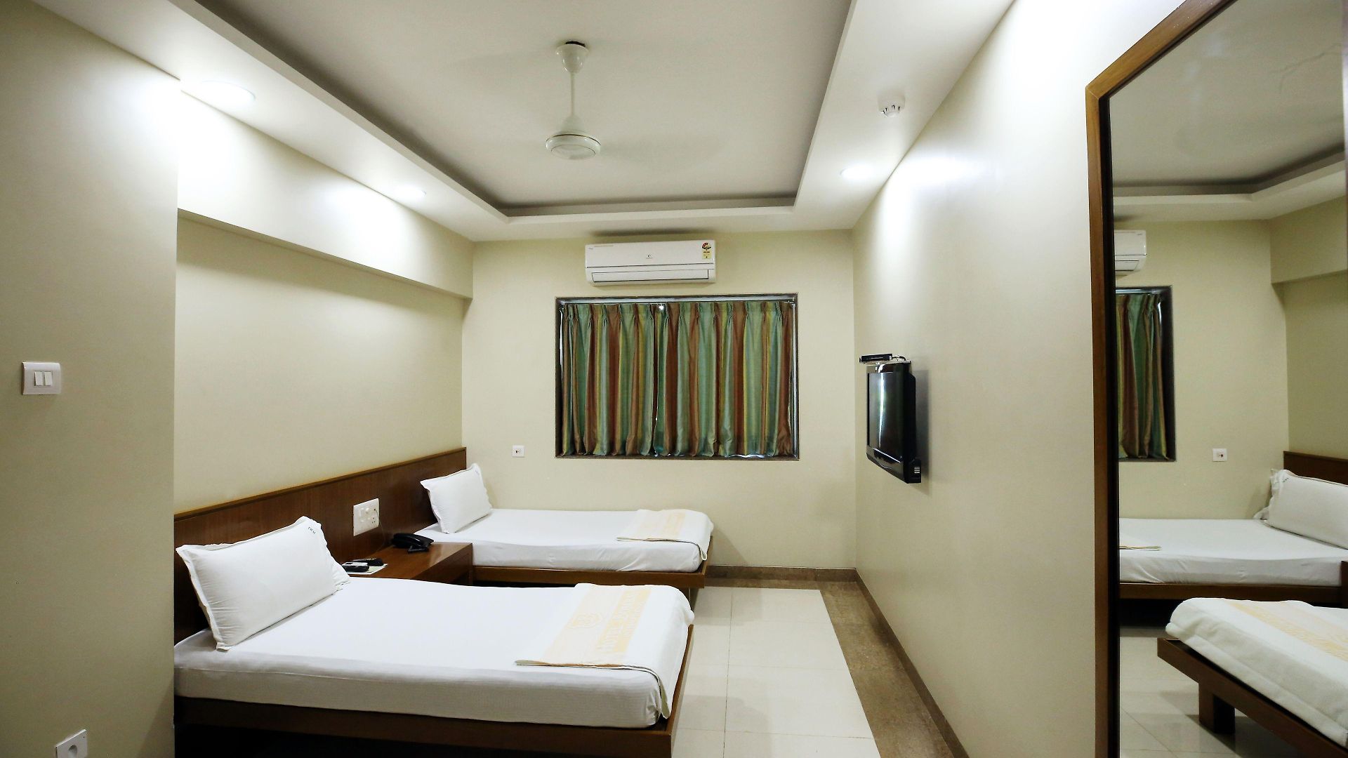 International Hotel 3*