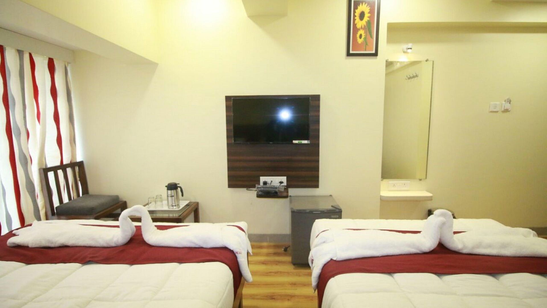 Alfa International Near Nanavati Hospital Near Airport Near Juhu Hotel 3*