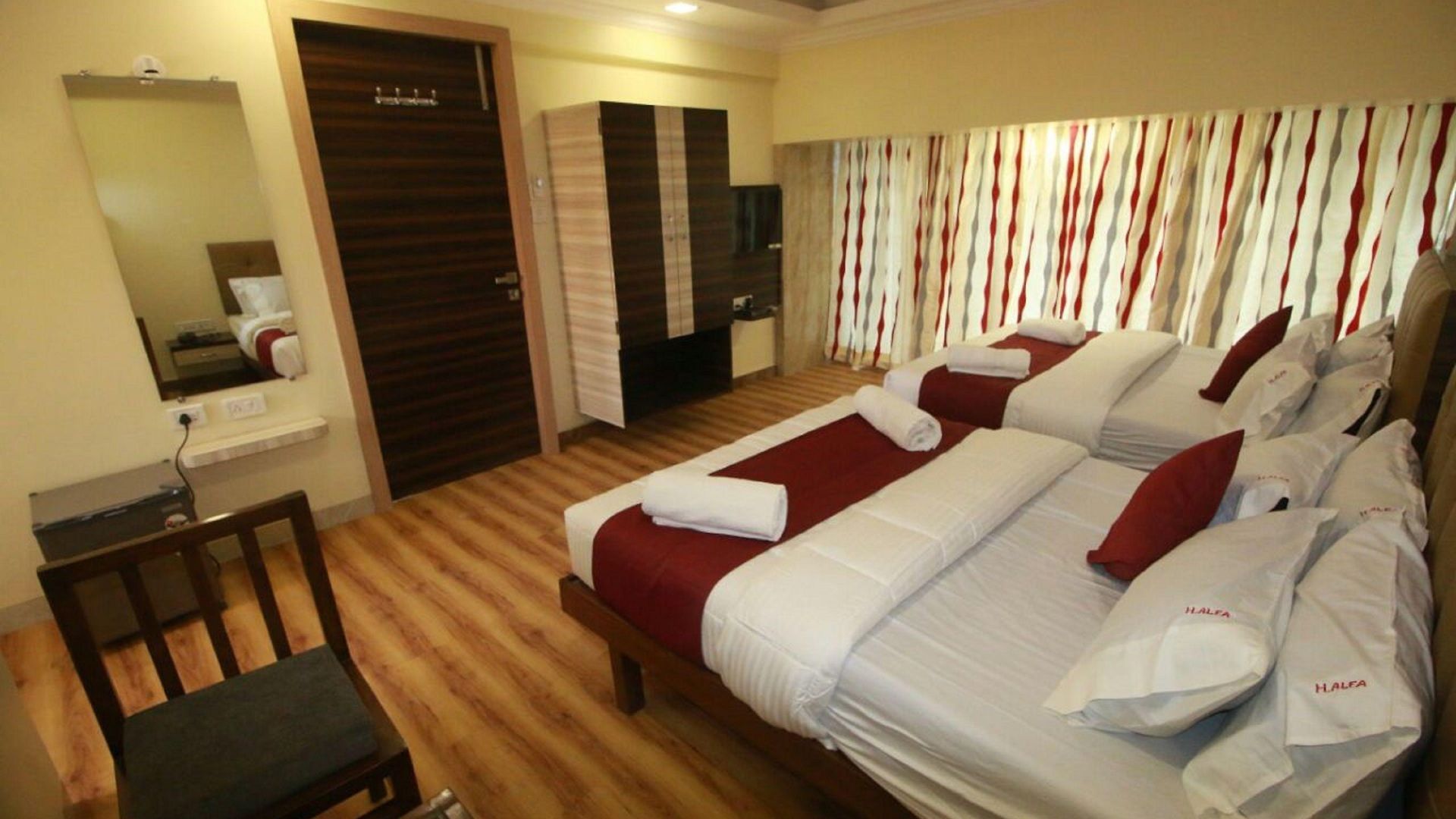 Alfa International Near Nanavati Hospital Near Airport Near Juhu Mumbai