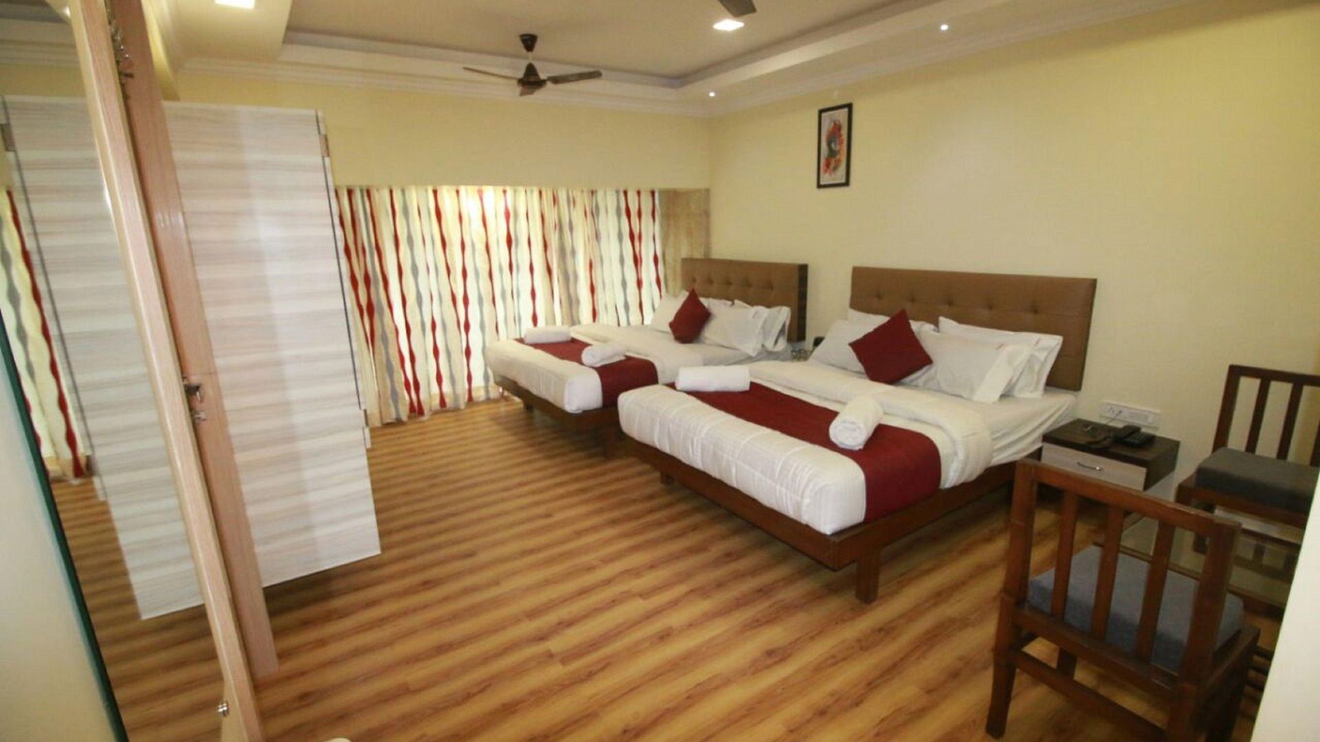 Hotel Alfa International Near Nanavati Hospital Near Airport Near Juhu
