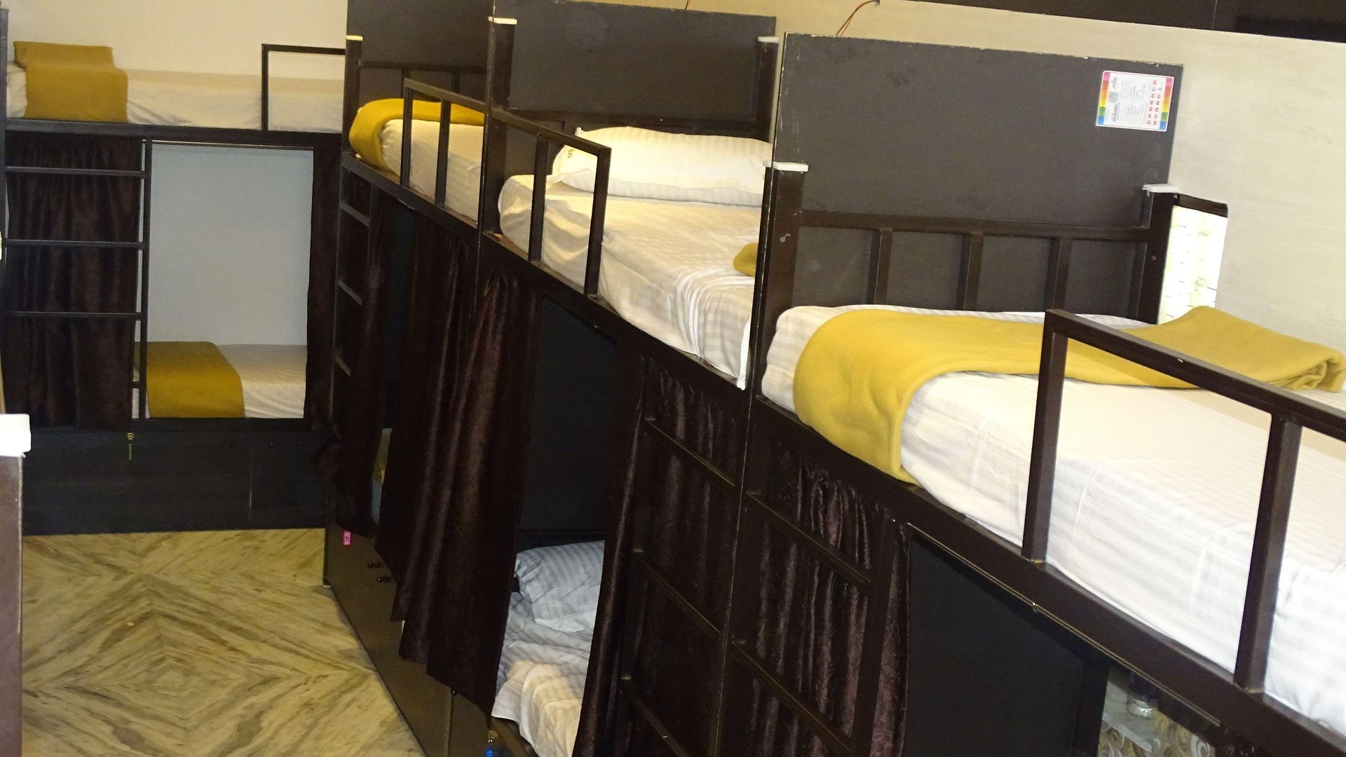 Sunshine Airport Hotel 3*