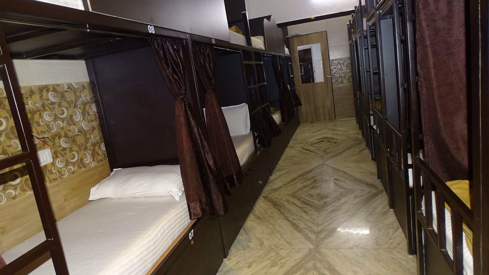 Sunshine Airport Hotel
