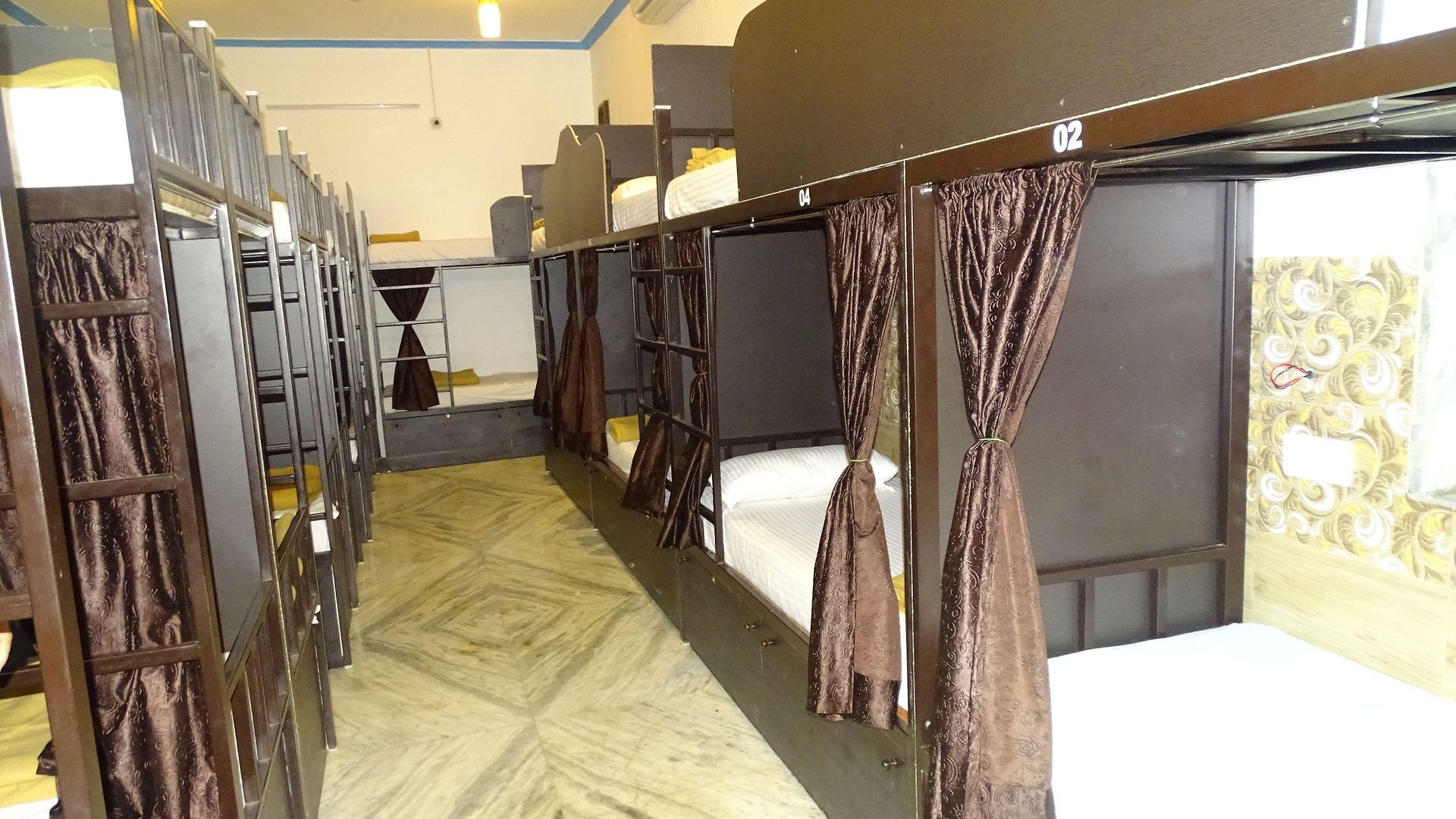 Sunshine Airport Hotel