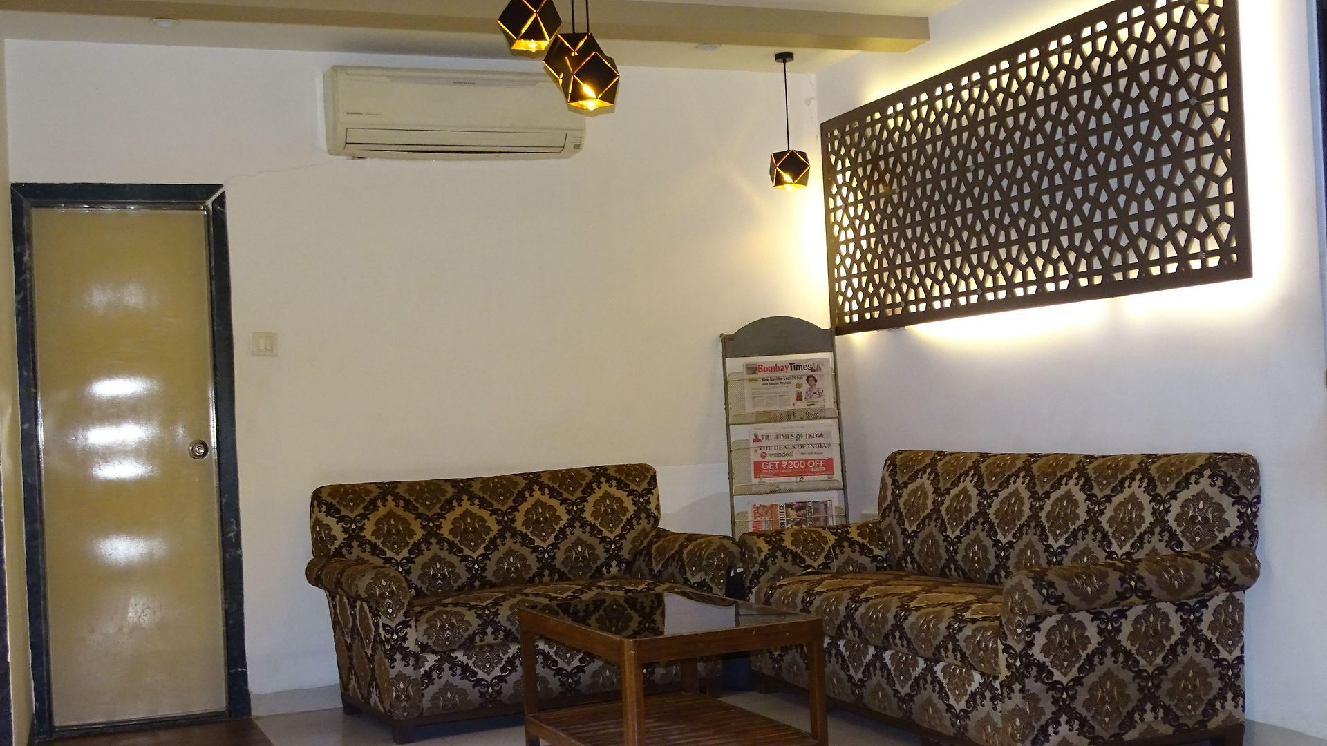 Sunshine Airport Hotel 3*