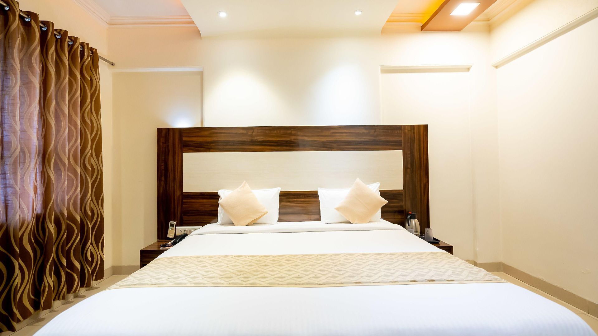 Hotel Mina International Mumbai